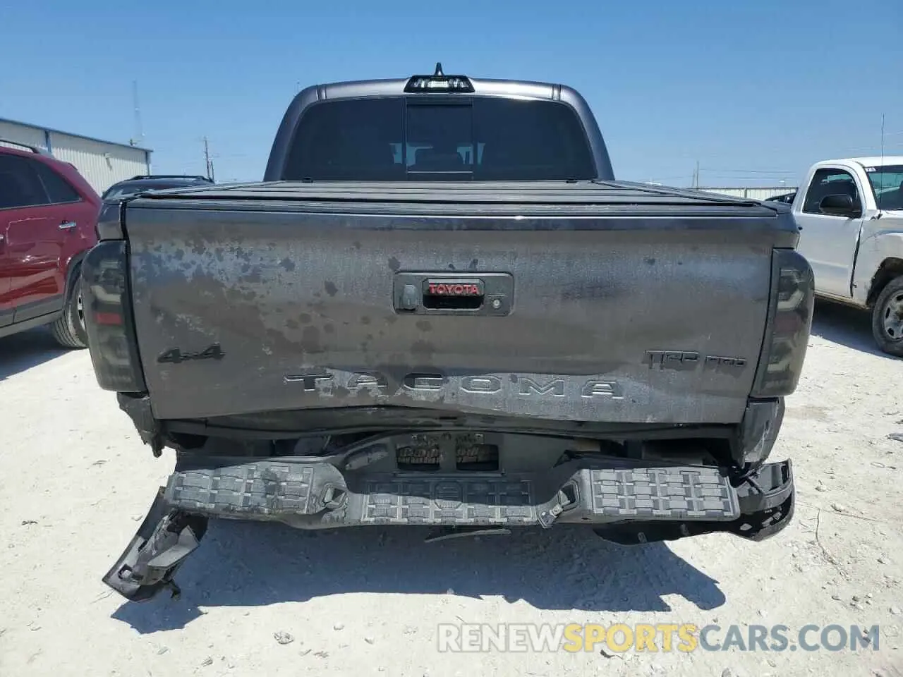 6 fotografías del automóvil dañado 5TFCZ5AN4MX275748 TOYOTA TACOMA 2021