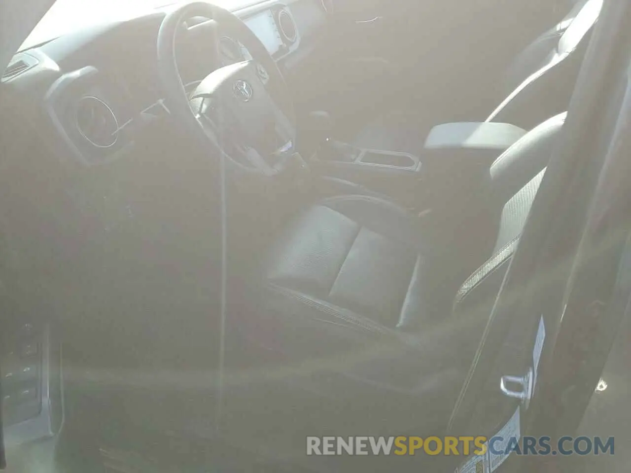 7 fotografías del automóvil dañado 5TFCZ5AN4MX275748 TOYOTA TACOMA 2021