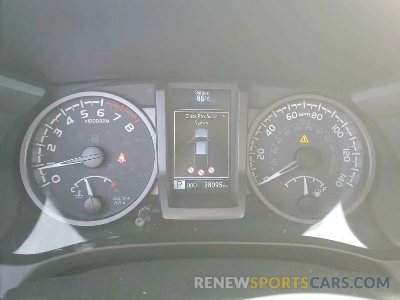 9 fotografías del automóvil dañado 5TFCZ5AN4MX275748 TOYOTA TACOMA 2021