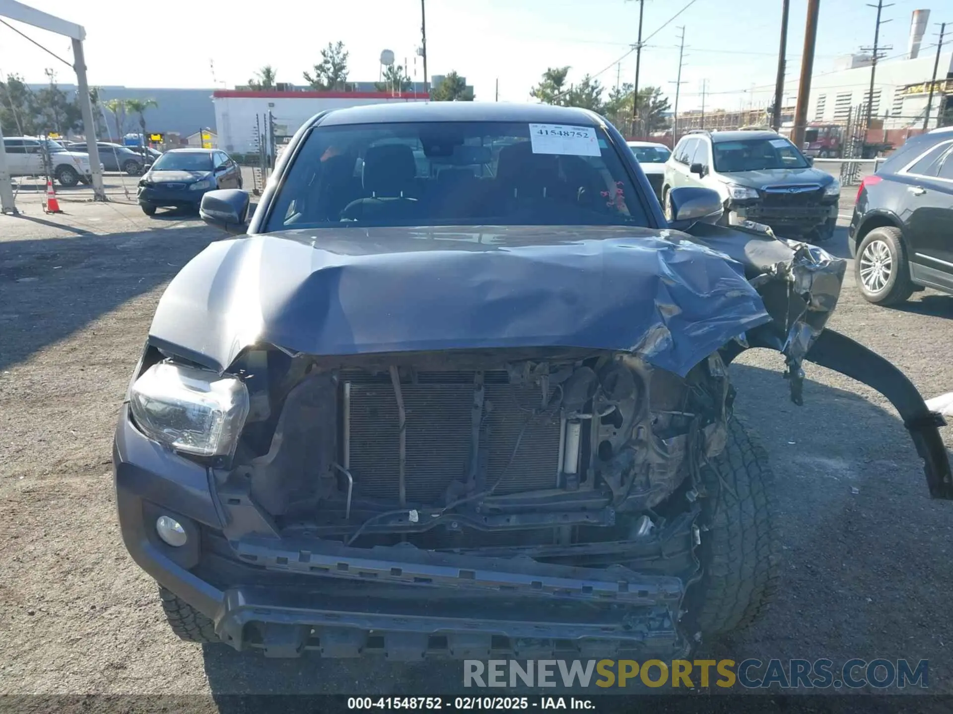 12 fotografías del automóvil dañado 5TFCZ5AN5MX258747 TOYOTA TACOMA 2021