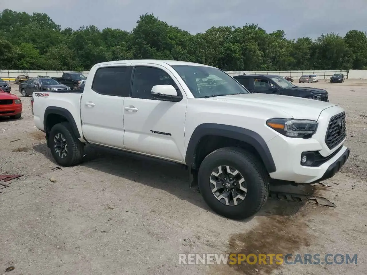 4 fotografías del automóvil dañado 5TFCZ5AN5MX260773 TOYOTA TACOMA 2021