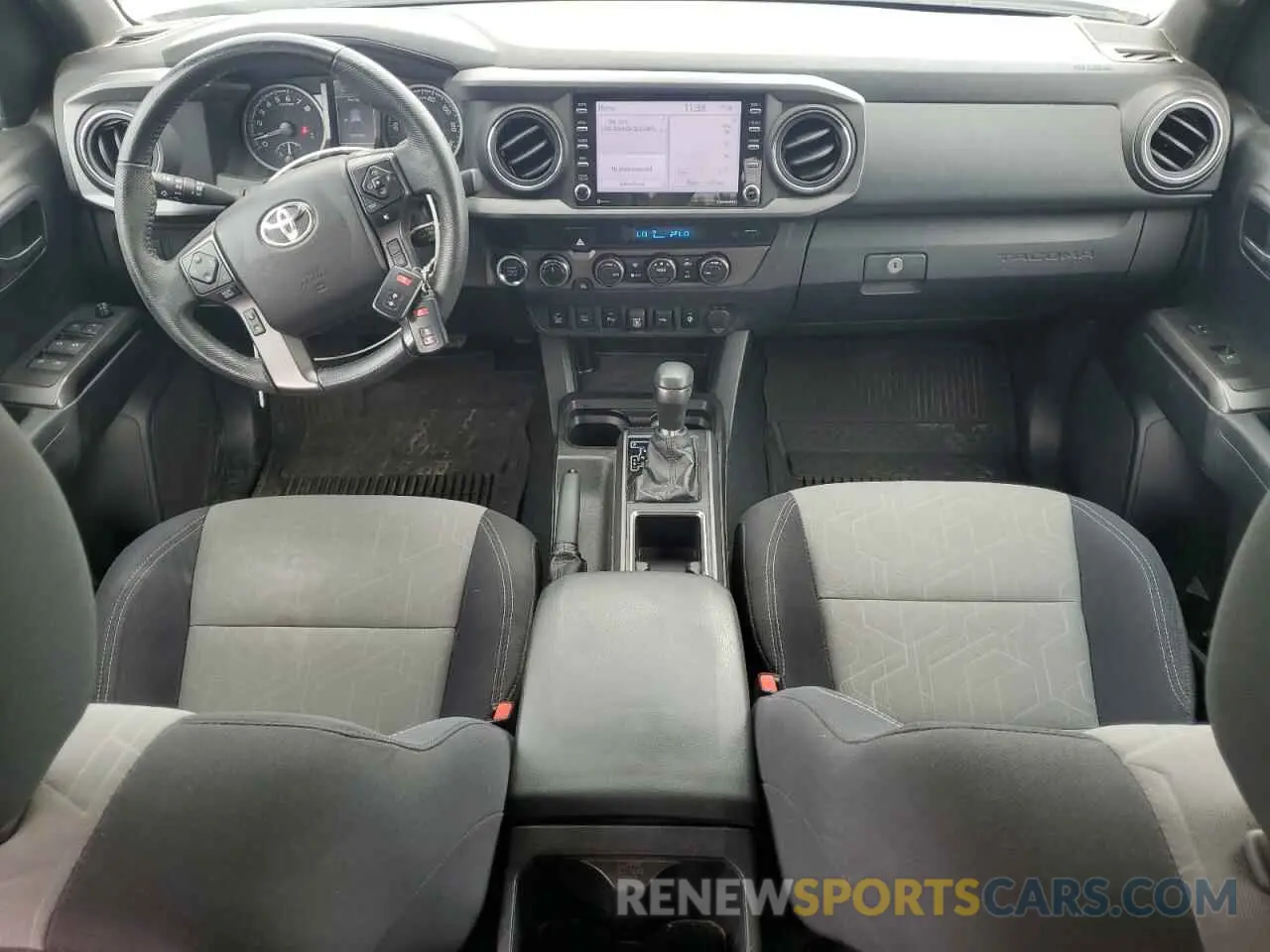 8 fotografías del automóvil dañado 5TFCZ5AN5MX260773 TOYOTA TACOMA 2021