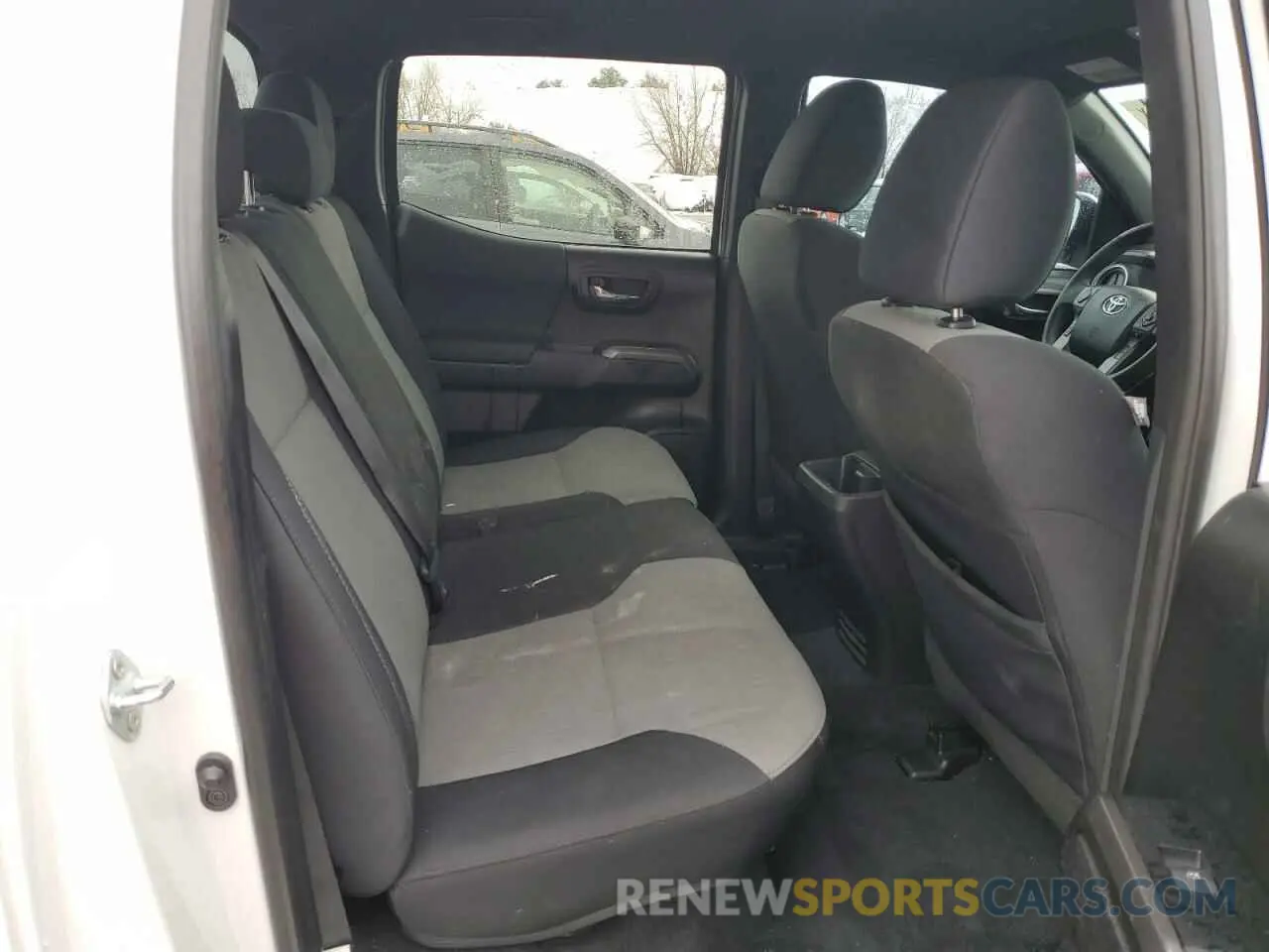10 fotografías del automóvil dañado 5TFCZ5AN6MX257171 TOYOTA TACOMA 2021
