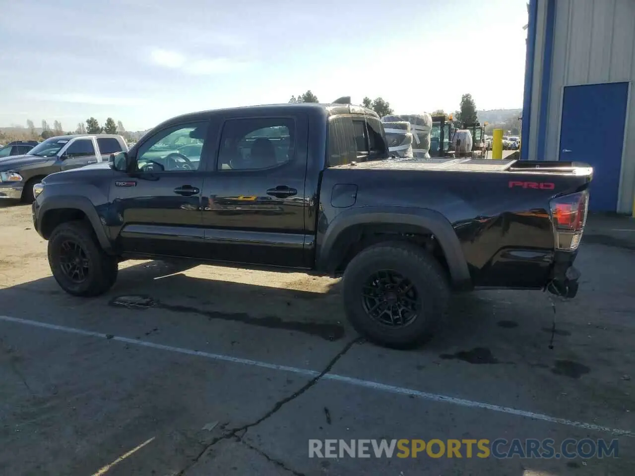 2 fotografías del automóvil dañado 5TFCZ5AN7MX247152 TOYOTA TACOMA 2021