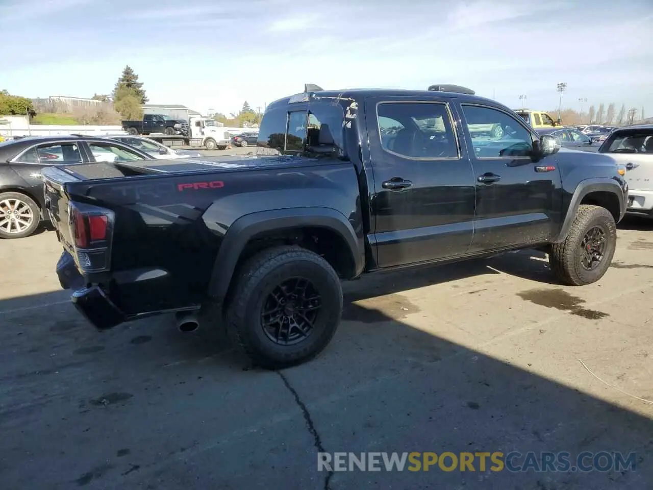 3 fotografías del automóvil dañado 5TFCZ5AN7MX247152 TOYOTA TACOMA 2021