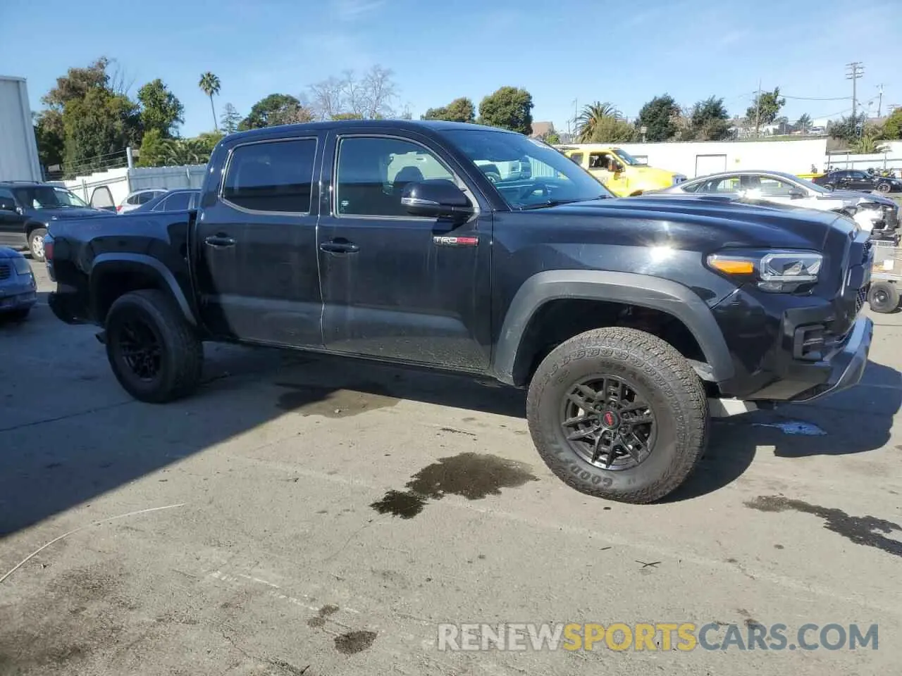 4 fotografías del automóvil dañado 5TFCZ5AN7MX247152 TOYOTA TACOMA 2021