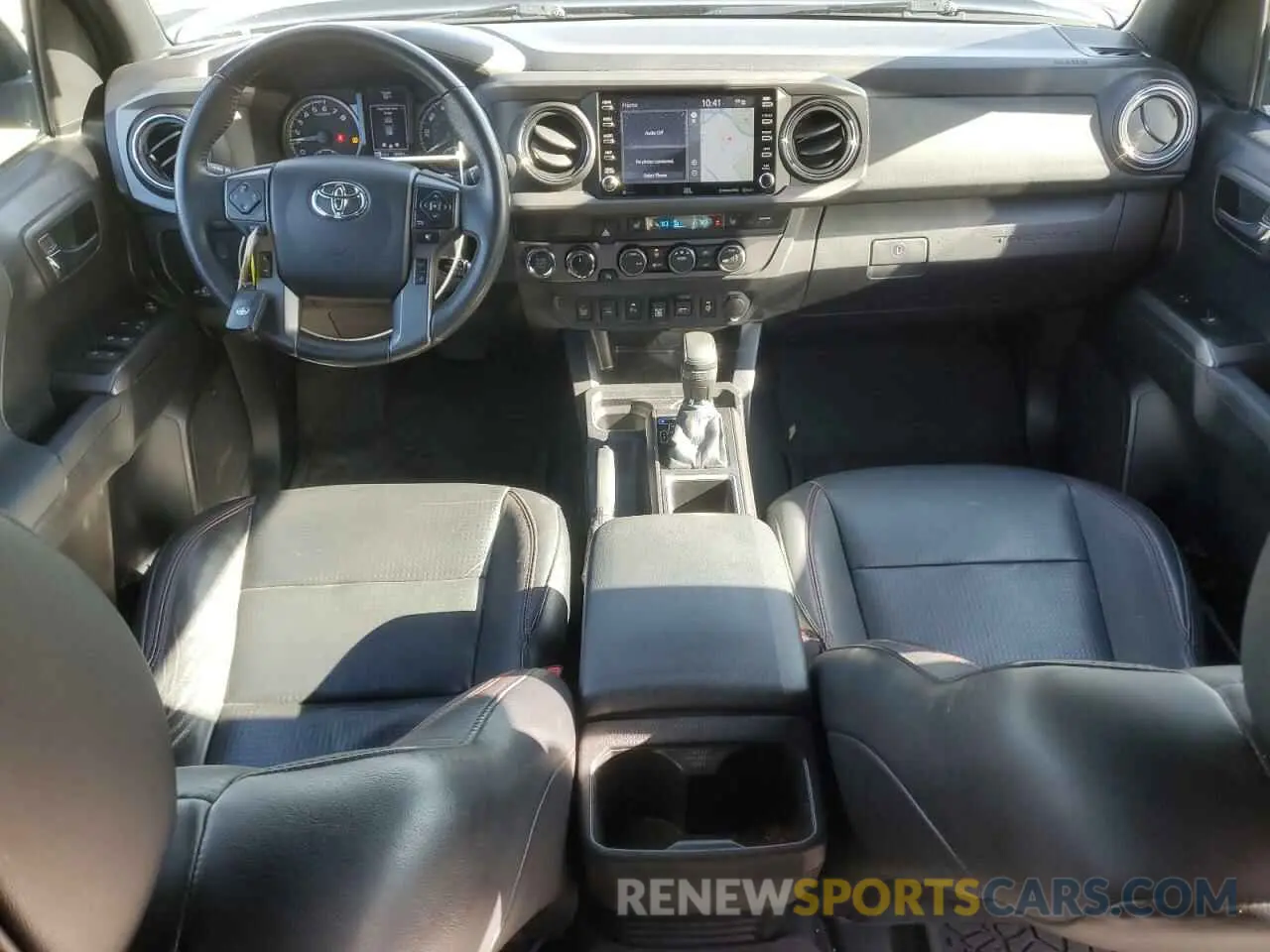 8 fotografías del automóvil dañado 5TFCZ5AN7MX247152 TOYOTA TACOMA 2021