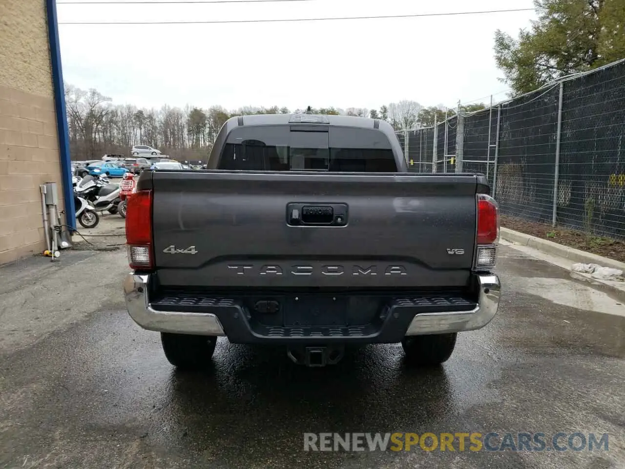 6 fotografías del automóvil dañado 5TFCZ5AN7MX263898 TOYOTA TACOMA 2021