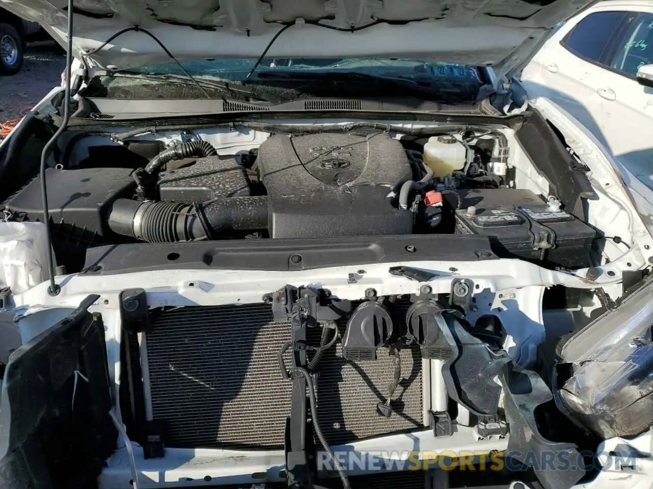 11 fotografías del automóvil dañado 5TFCZ5AN7MX264808 TOYOTA TACOMA 2021