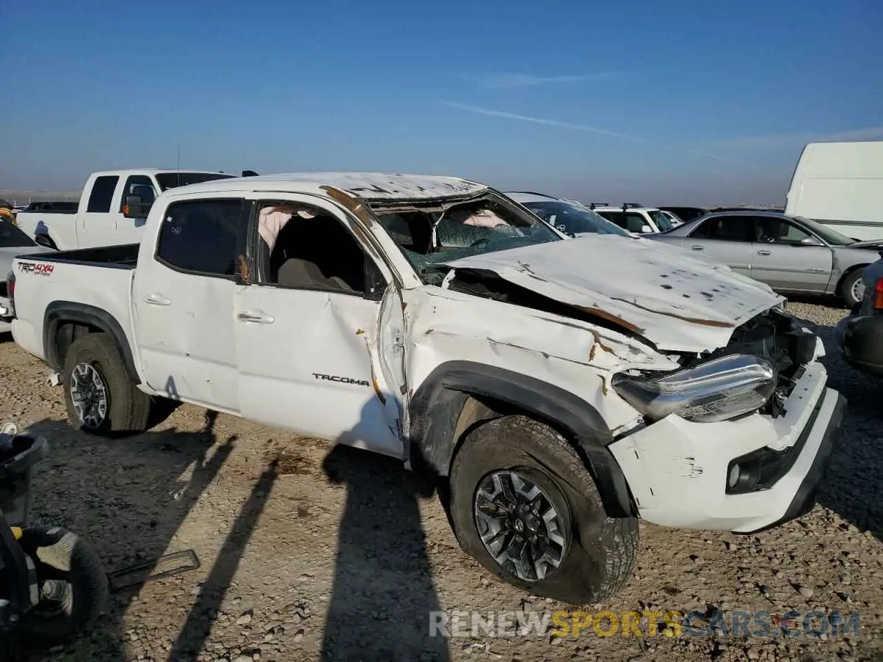 4 fotografías del automóvil dañado 5TFCZ5AN7MX264808 TOYOTA TACOMA 2021