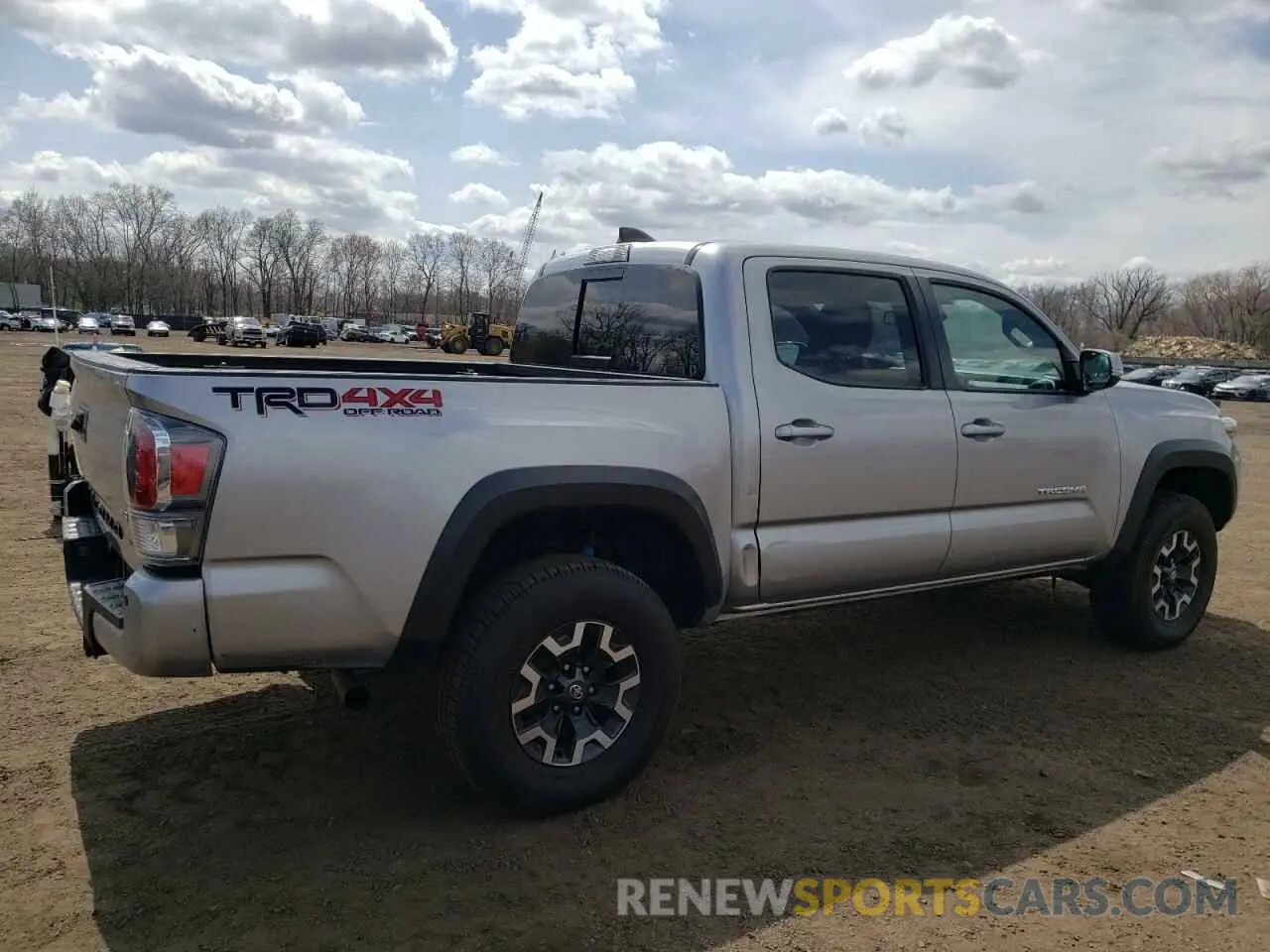 3 fotografías del automóvil dañado 5TFCZ5AN7MX272231 TOYOTA TACOMA 2021
