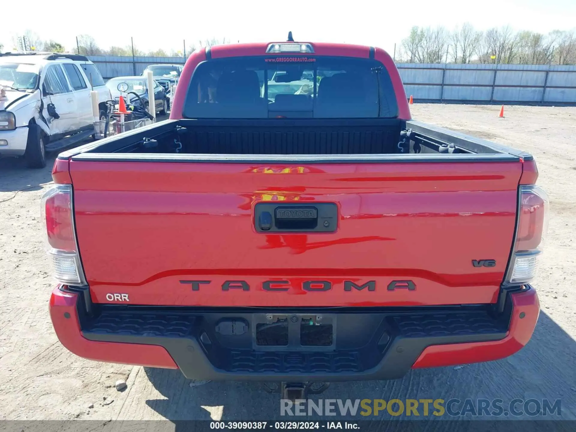 16 fotografías del automóvil dañado 5TFCZ5AN8MX254613 TOYOTA TACOMA 2021