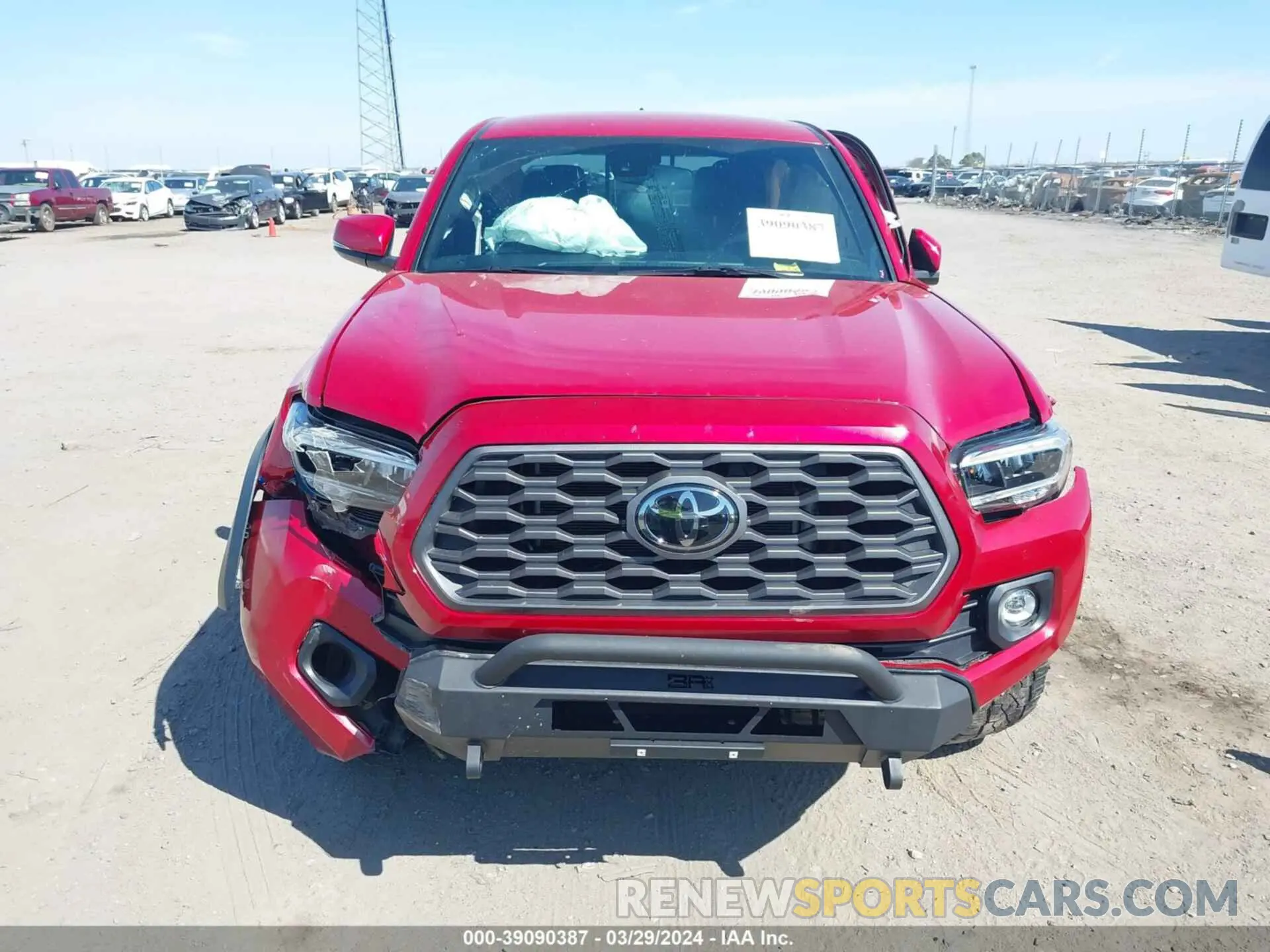 17 fotografías del automóvil dañado 5TFCZ5AN8MX254613 TOYOTA TACOMA 2021