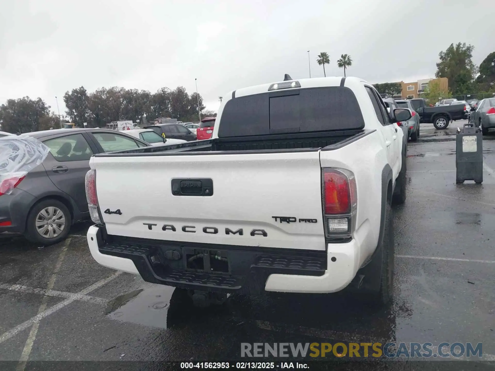 16 fotografías del automóvil dañado 5TFCZ5AN8MX260458 TOYOTA TACOMA 2021