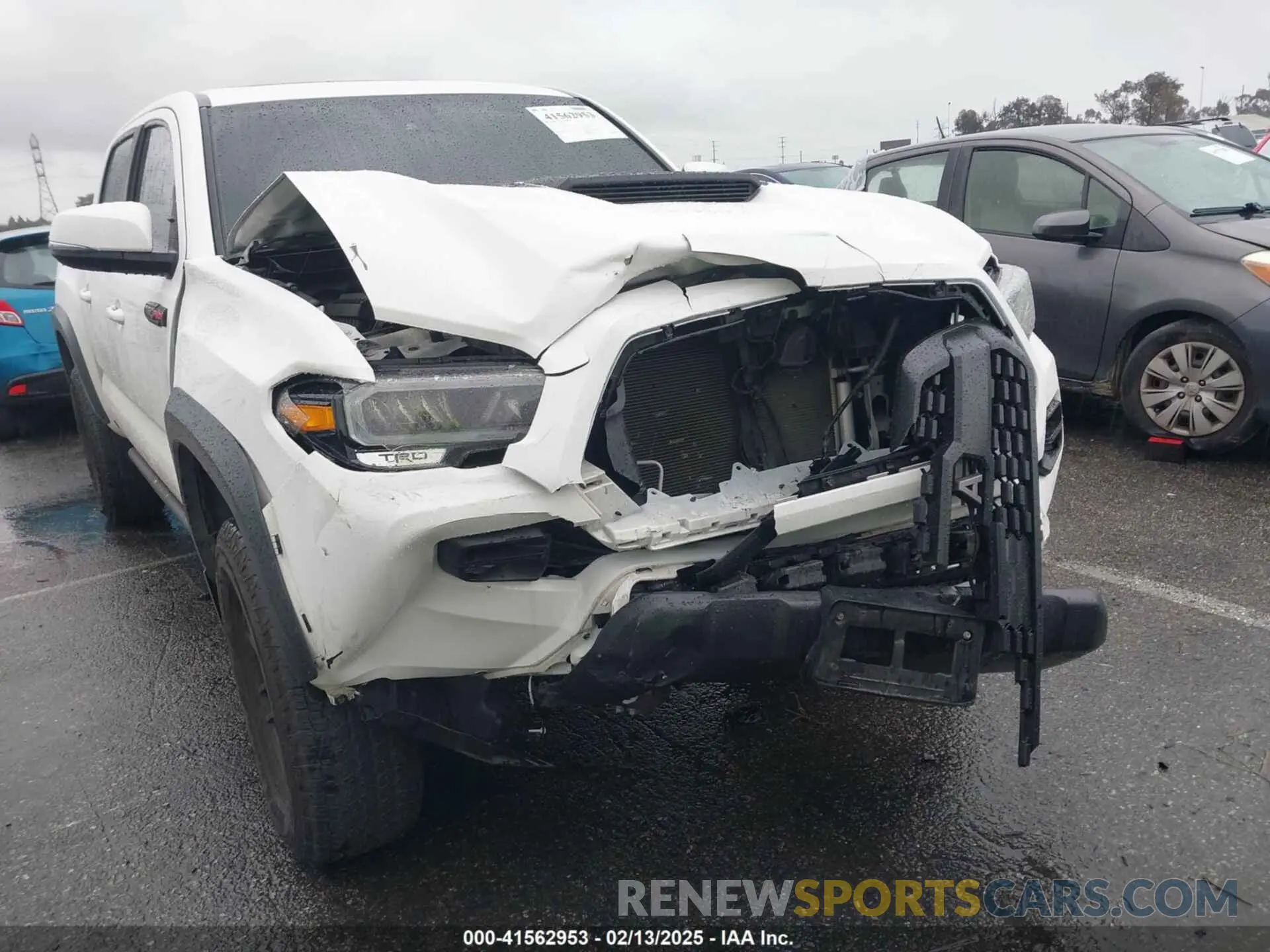 6 fotografías del automóvil dañado 5TFCZ5AN8MX260458 TOYOTA TACOMA 2021