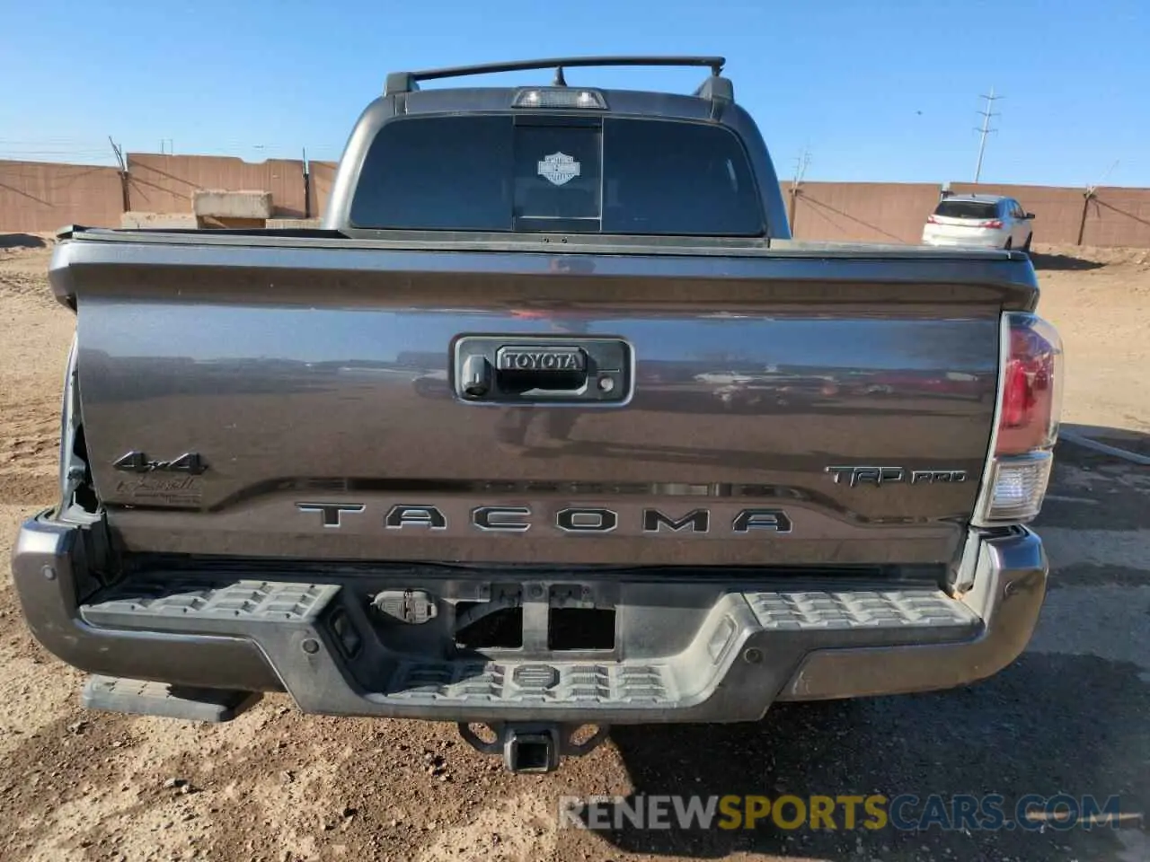 6 fotografías del automóvil dañado 5TFCZ5AN8MX268415 TOYOTA TACOMA 2021
