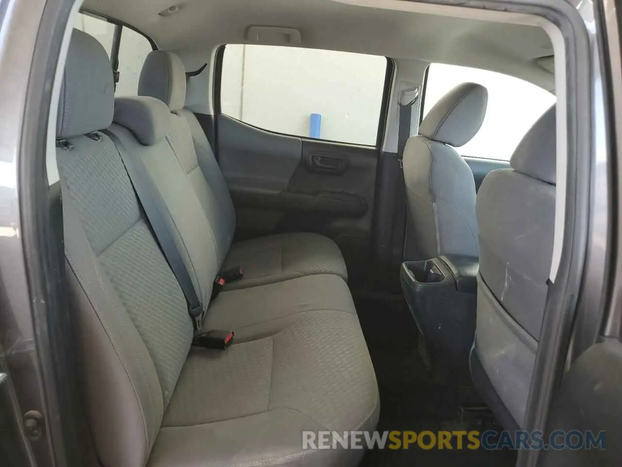 10 fotografías del automóvil dañado 5TFCZ5AN9MX257973 TOYOTA TACOMA 2021