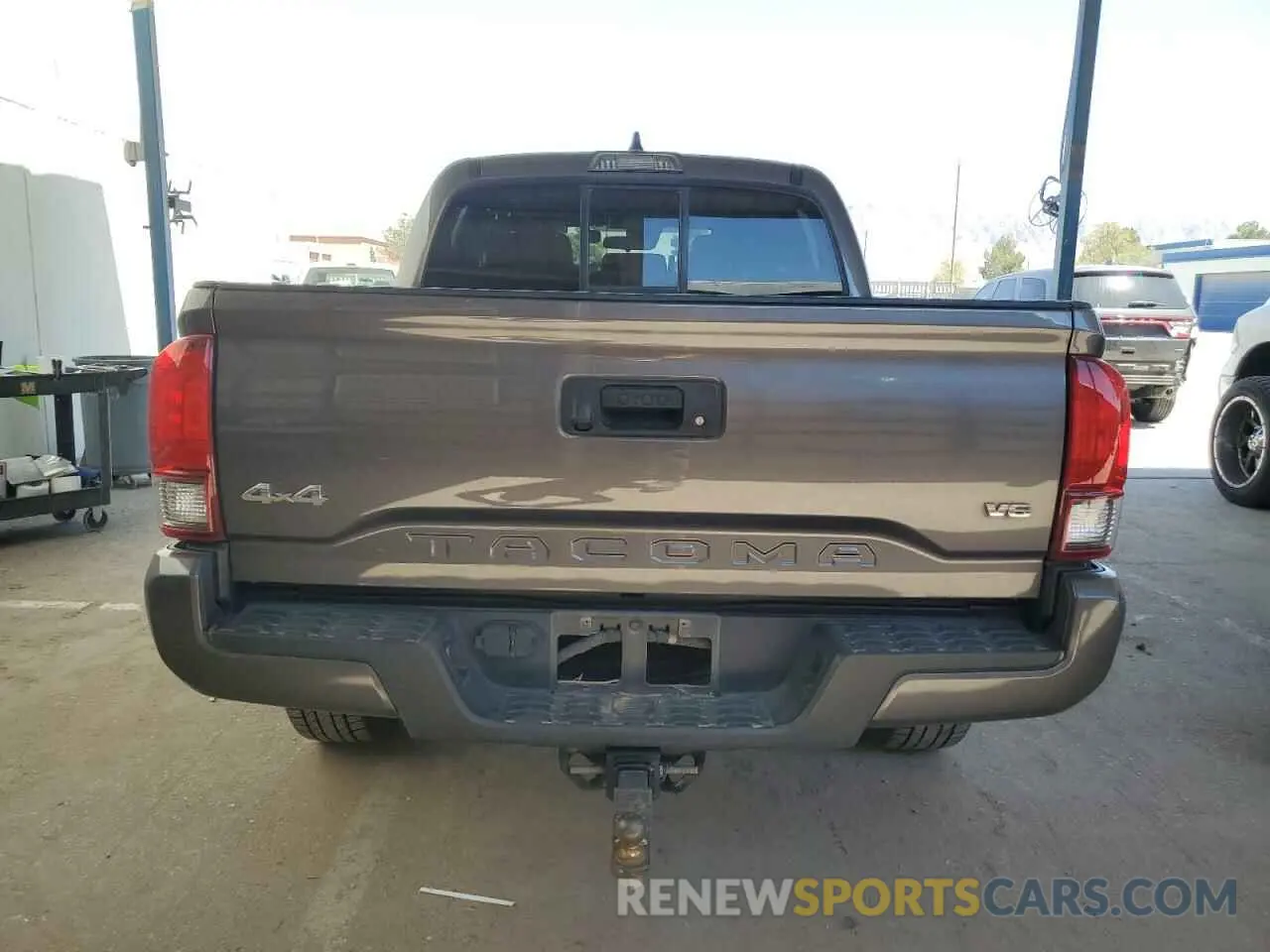 6 fotografías del automóvil dañado 5TFCZ5AN9MX257973 TOYOTA TACOMA 2021