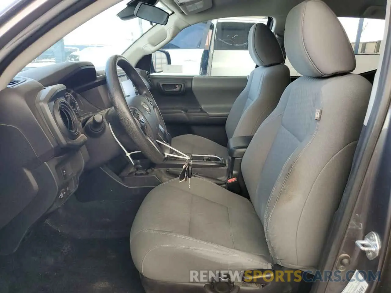 7 fotografías del automóvil dañado 5TFCZ5AN9MX257973 TOYOTA TACOMA 2021