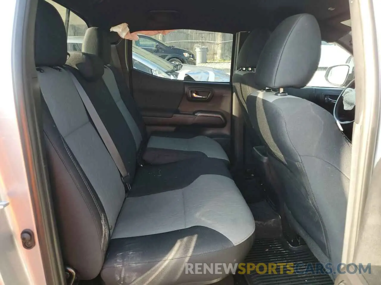 10 fotografías del automóvil dañado 5TFCZ5AN9MX278385 TOYOTA TACOMA 2021