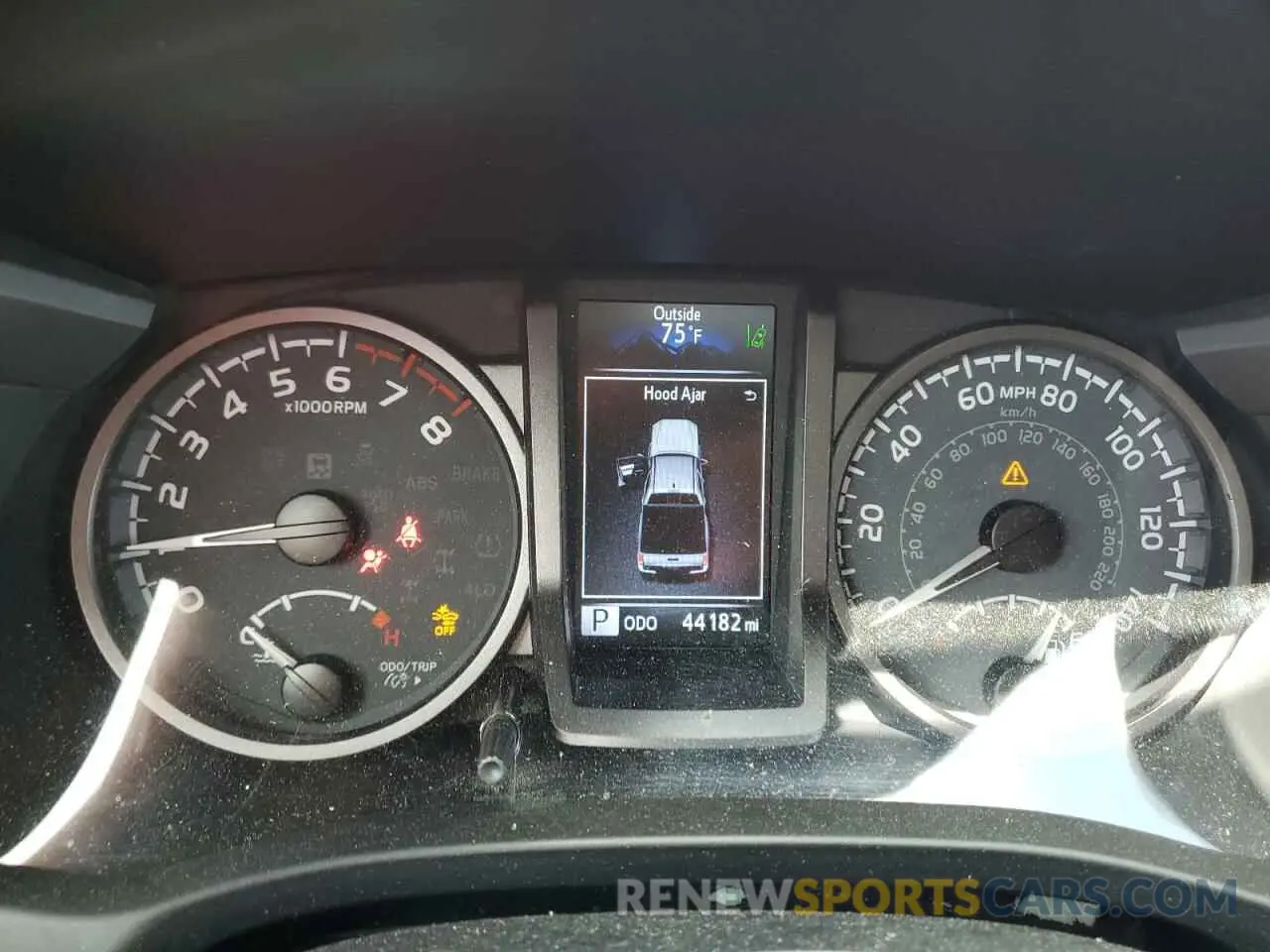 9 fotografías del automóvil dañado 5TFCZ5AN9MX282890 TOYOTA TACOMA 2021