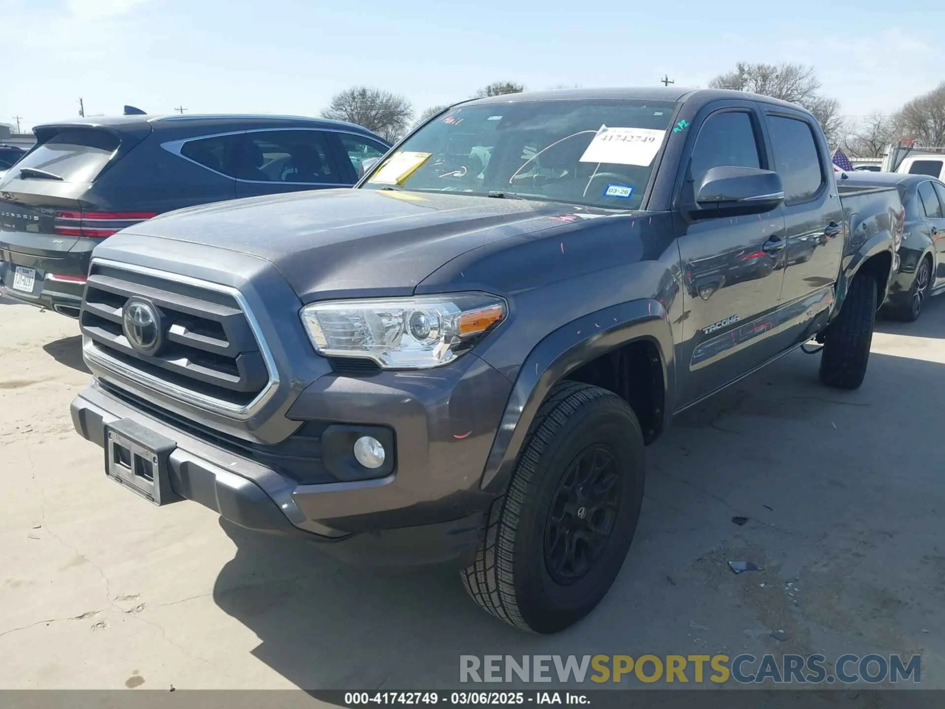 2 fotografías del automóvil dañado 5TFCZ5ANXMX270361 TOYOTA TACOMA 2021