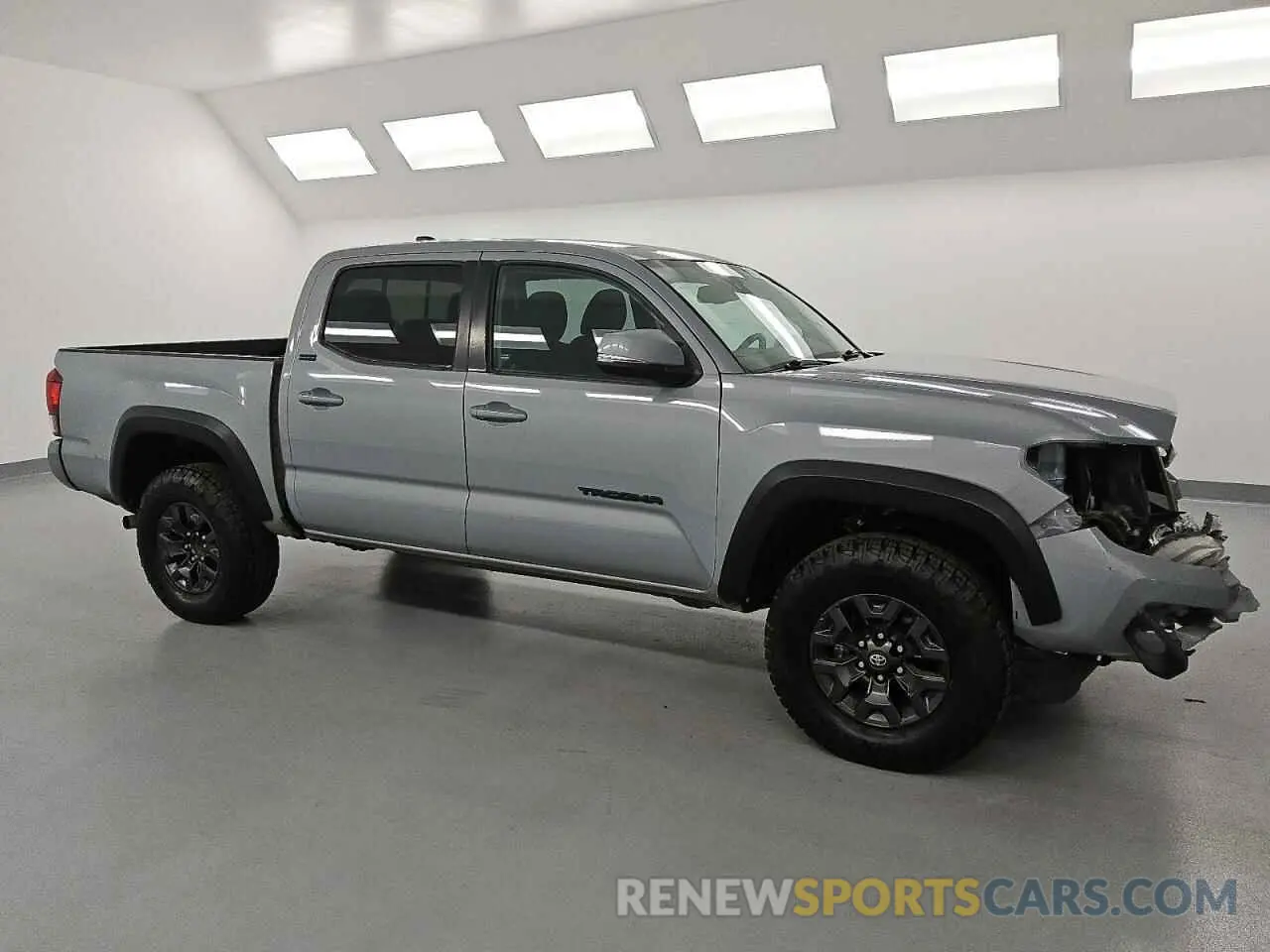 4 fotografías del automóvil dañado 5TFCZ5ANXMX275818 TOYOTA TACOMA 2021