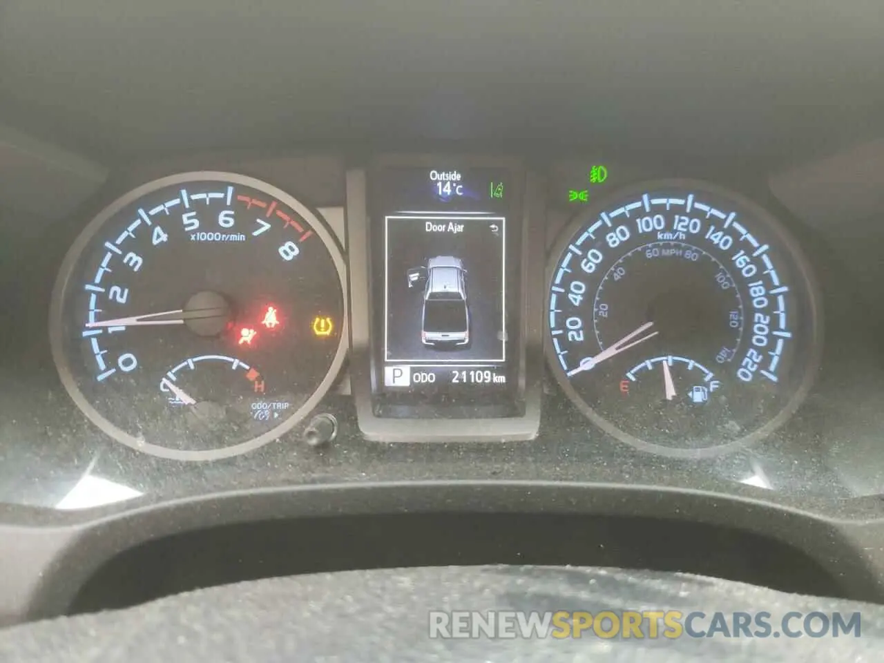 8 fotografías del automóvil dañado 5TFDZ5BN0MX057342 TOYOTA TACOMA 2021
