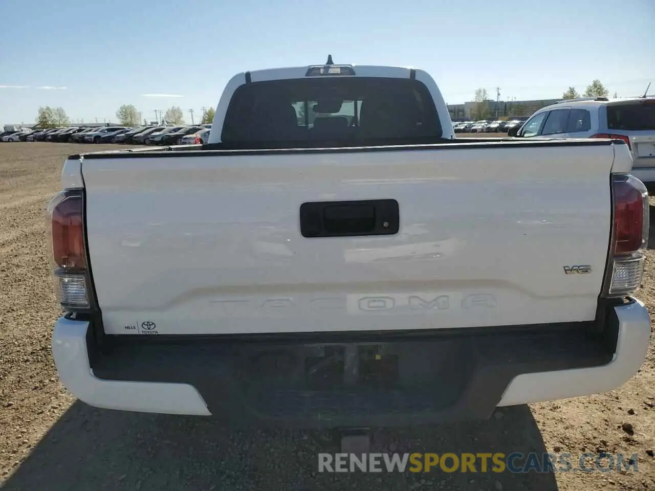 6 fotografías del automóvil dañado 5TFDZ5BN0MX067837 TOYOTA TACOMA 2021