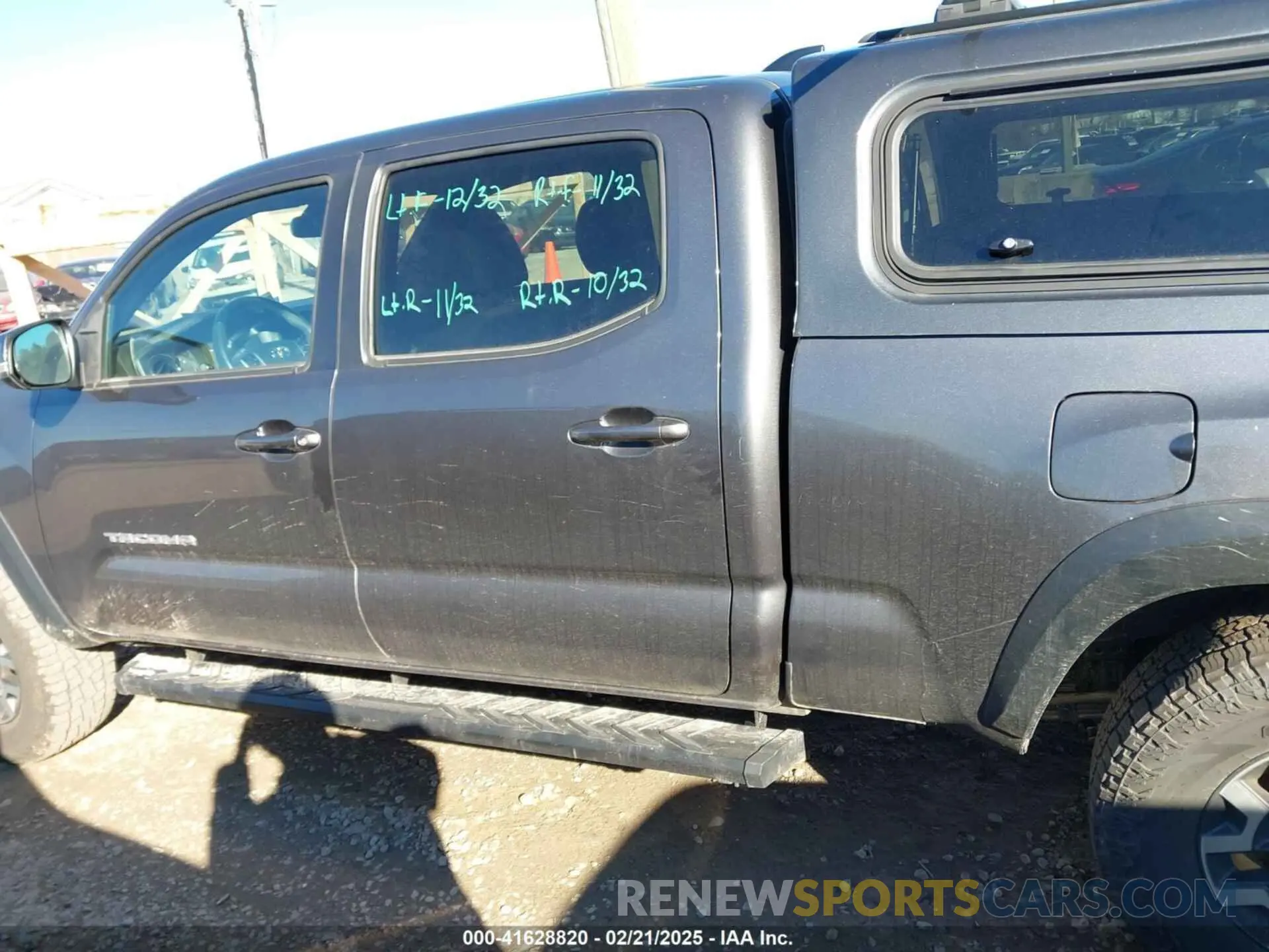 14 fotografías del automóvil dañado 5TFDZ5BN8MX058531 TOYOTA TACOMA 2021