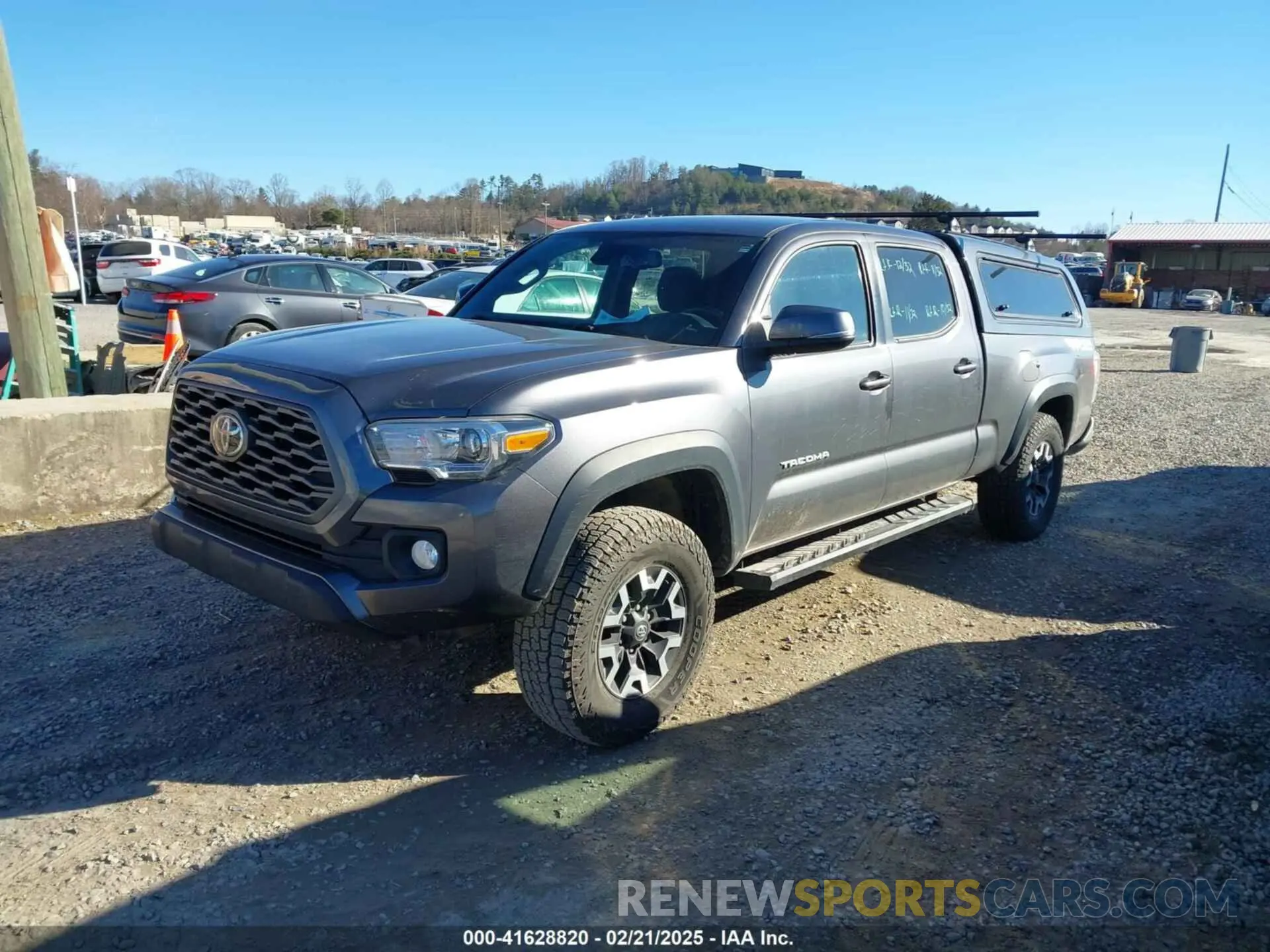 2 fotografías del automóvil dañado 5TFDZ5BN8MX058531 TOYOTA TACOMA 2021