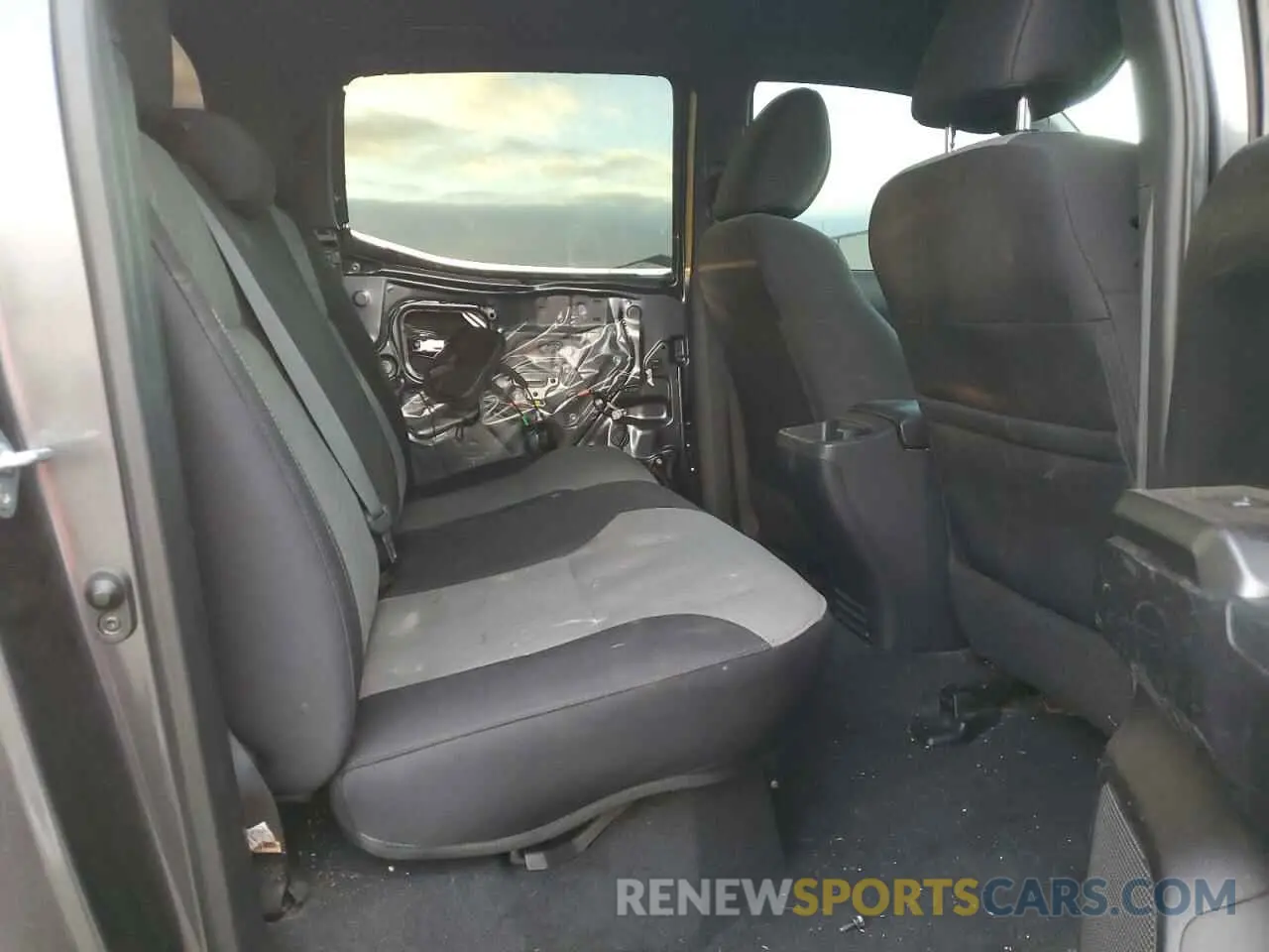 10 fotografías del automóvil dañado 3TMAZ5CN0NM162777 TOYOTA TACOMA 2022
