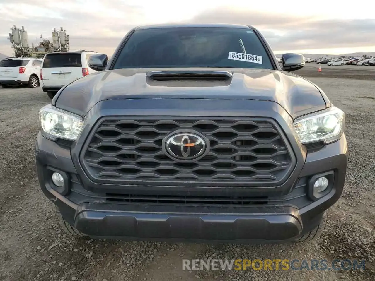 5 fotografías del automóvil dañado 3TMAZ5CN0NM162777 TOYOTA TACOMA 2022