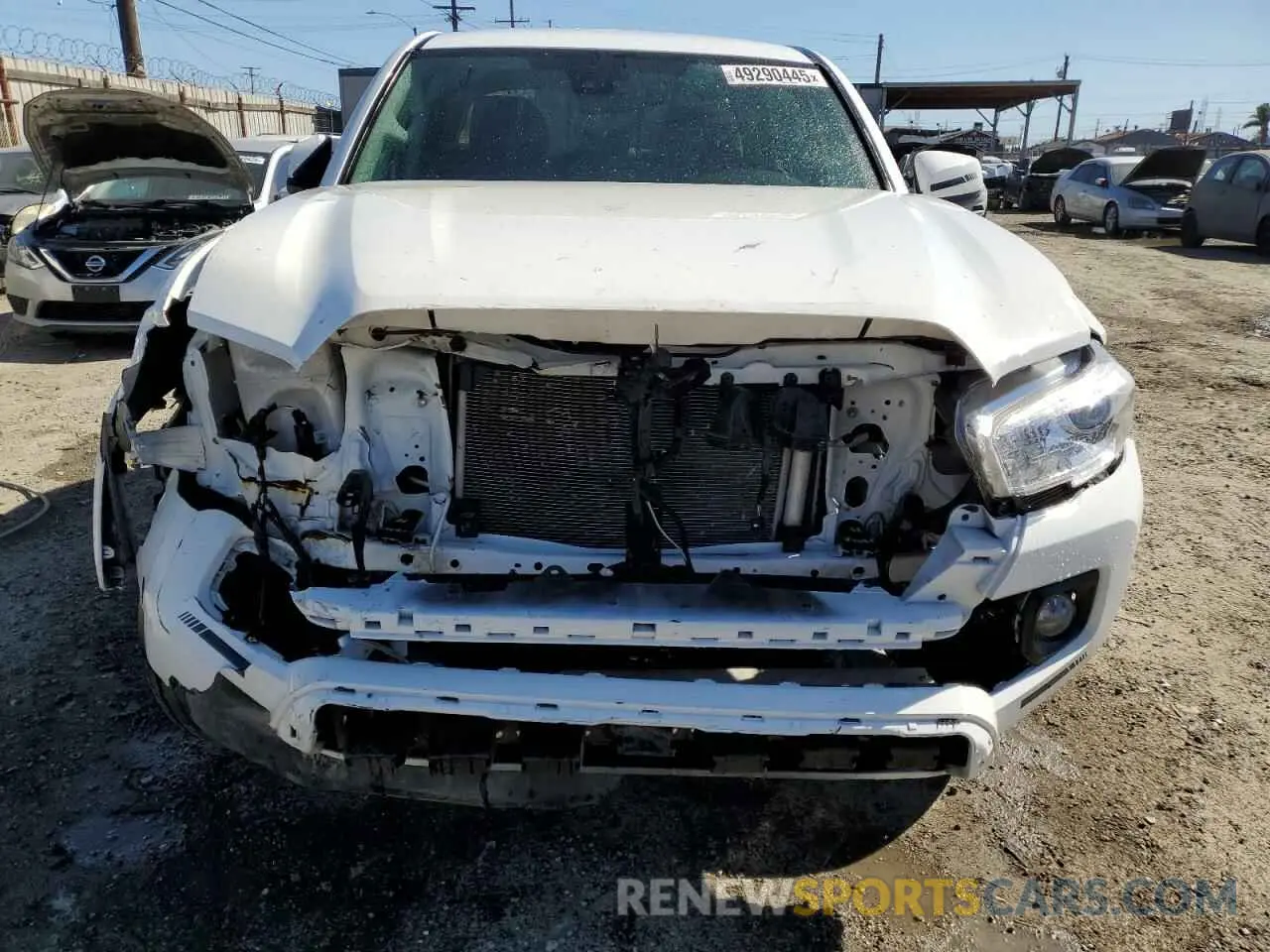 5 fotografías del automóvil dañado 3TMAZ5CN0NM165517 TOYOTA TACOMA 2022