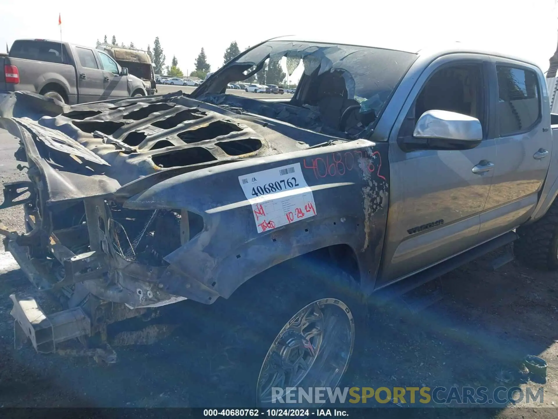 15 fotografías del automóvil dañado 3TMAZ5CN0NM173116 TOYOTA TACOMA 2022