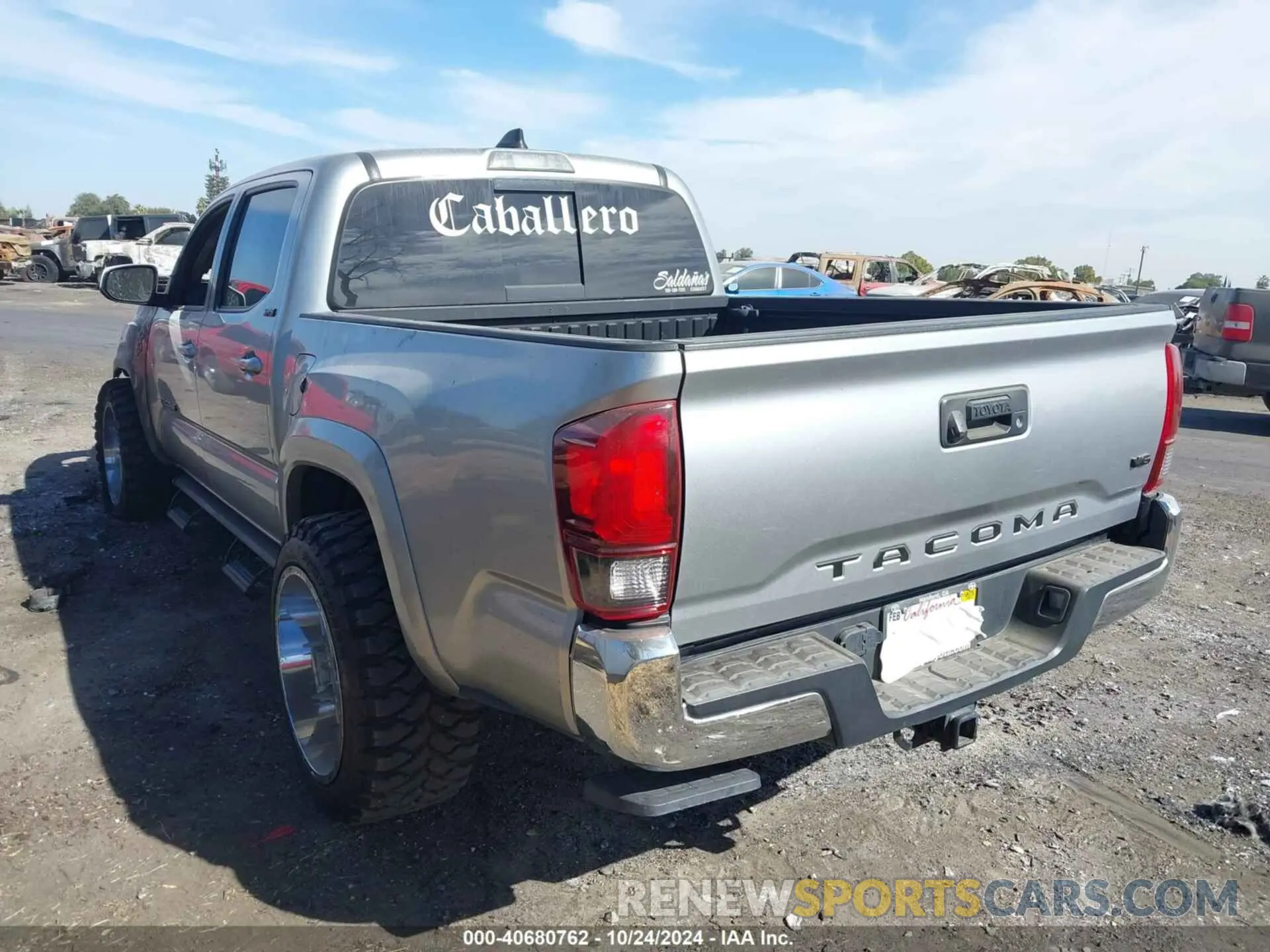 3 fotografías del automóvil dañado 3TMAZ5CN0NM173116 TOYOTA TACOMA 2022