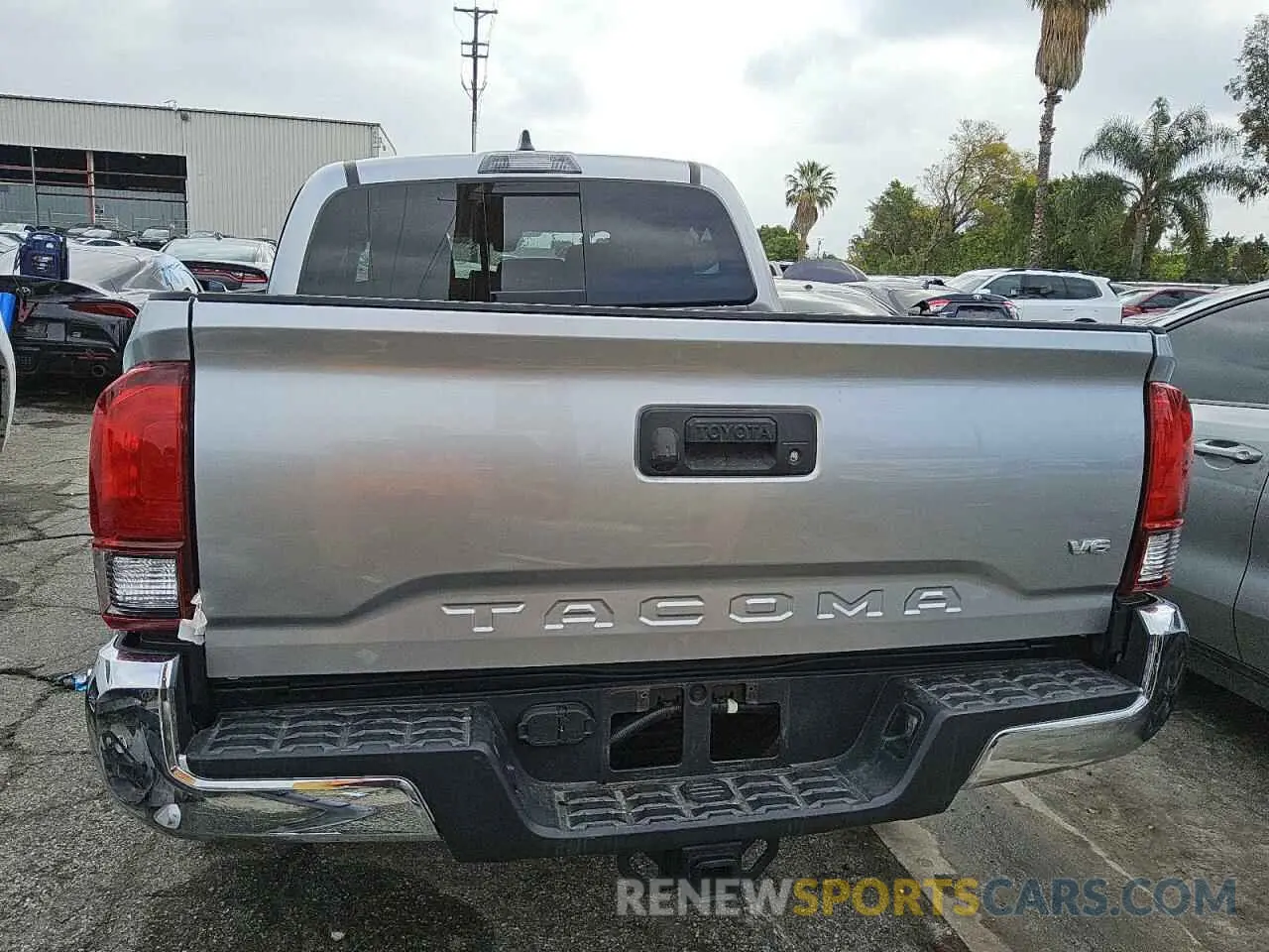 6 fotografías del automóvil dañado 3TMAZ5CN0NM173410 TOYOTA TACOMA 2022