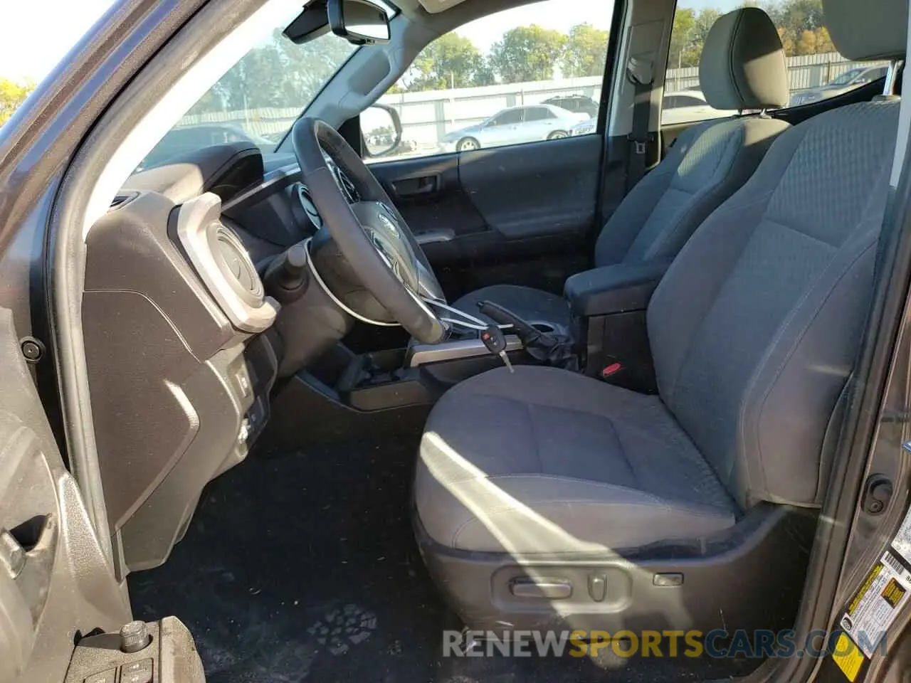 7 fotografías del automóvil dañado 3TMAZ5CN0NM177795 TOYOTA TACOMA 2022