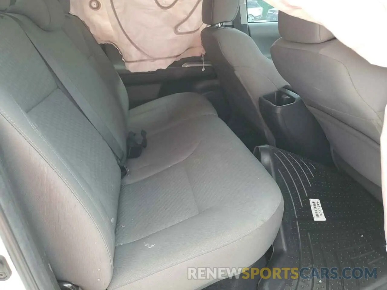 10 fotografías del automóvil dañado 3TMAZ5CN0NM179840 TOYOTA TACOMA 2022