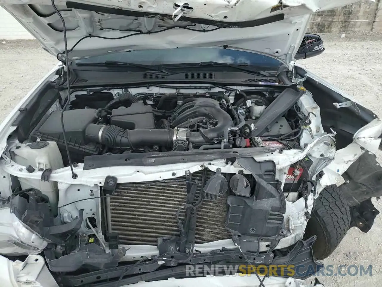 11 fotografías del automóvil dañado 3TMAZ5CN0NM179840 TOYOTA TACOMA 2022