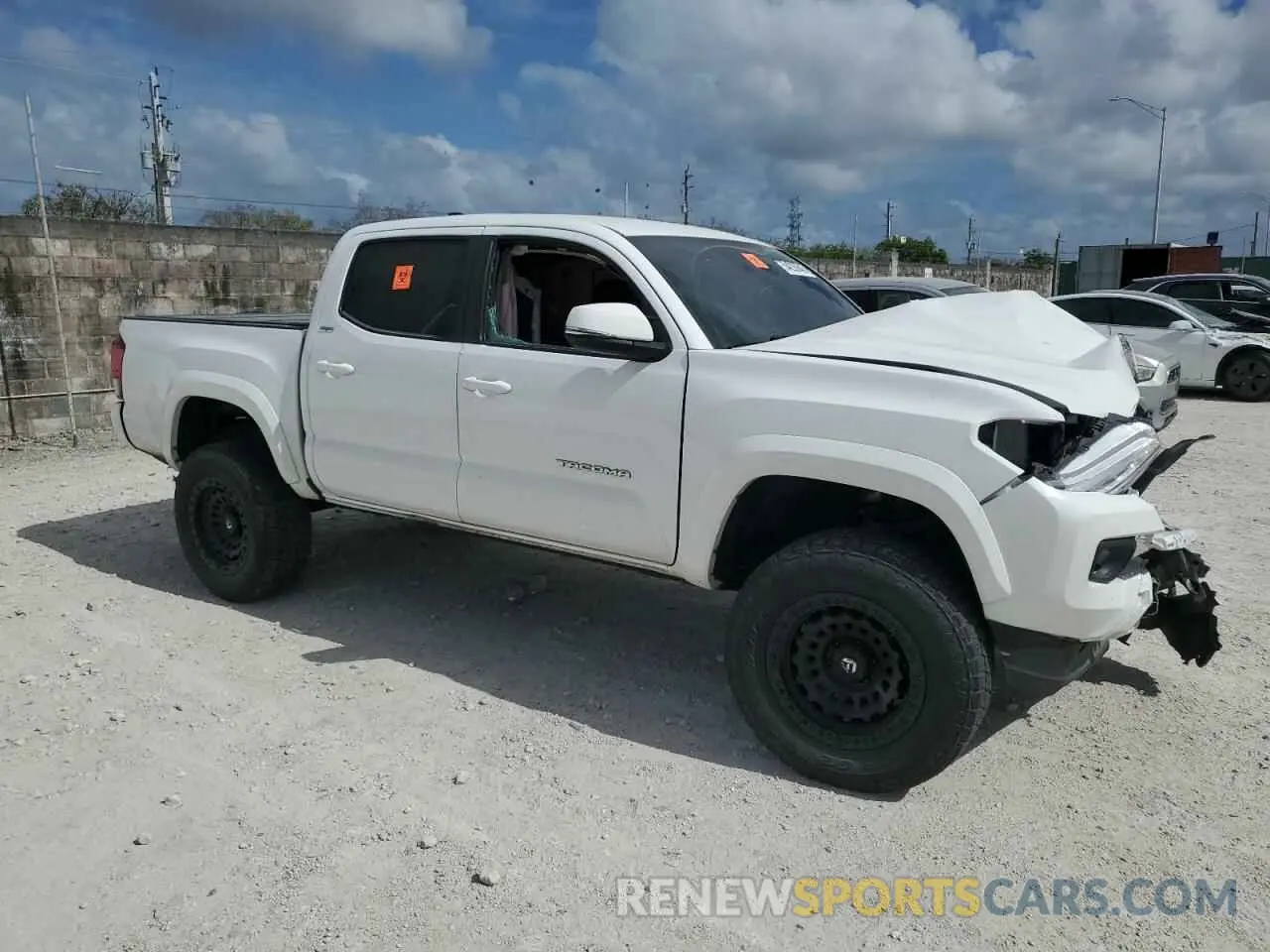 4 fotografías del automóvil dañado 3TMAZ5CN0NM179840 TOYOTA TACOMA 2022