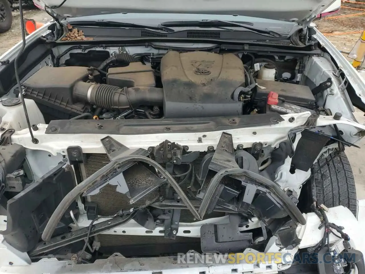 11 fotografías del automóvil dañado 3TMAZ5CN0NM195018 TOYOTA TACOMA 2022