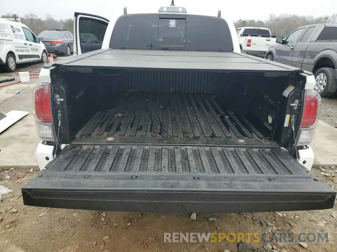 6 fotografías del automóvil dañado 3TMAZ5CN0NM195018 TOYOTA TACOMA 2022