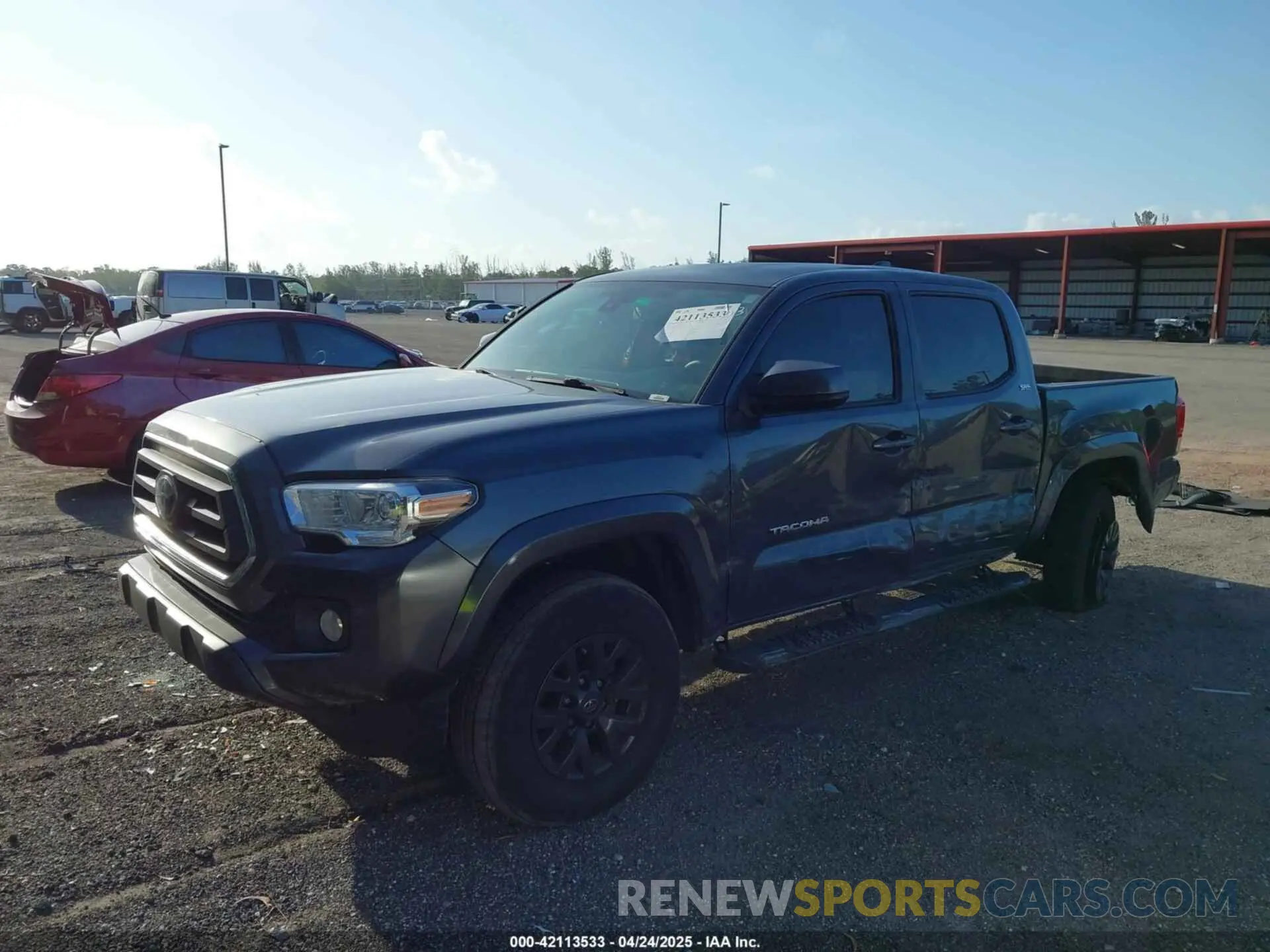 2 fotografías del automóvil dañado 3TMAZ5CN1NM189003 TOYOTA TACOMA 2022
