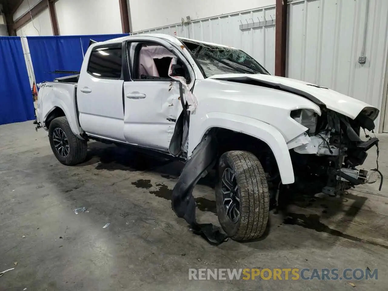 4 fotografías del automóvil dañado 3TMAZ5CN1NM189549 TOYOTA TACOMA 2022