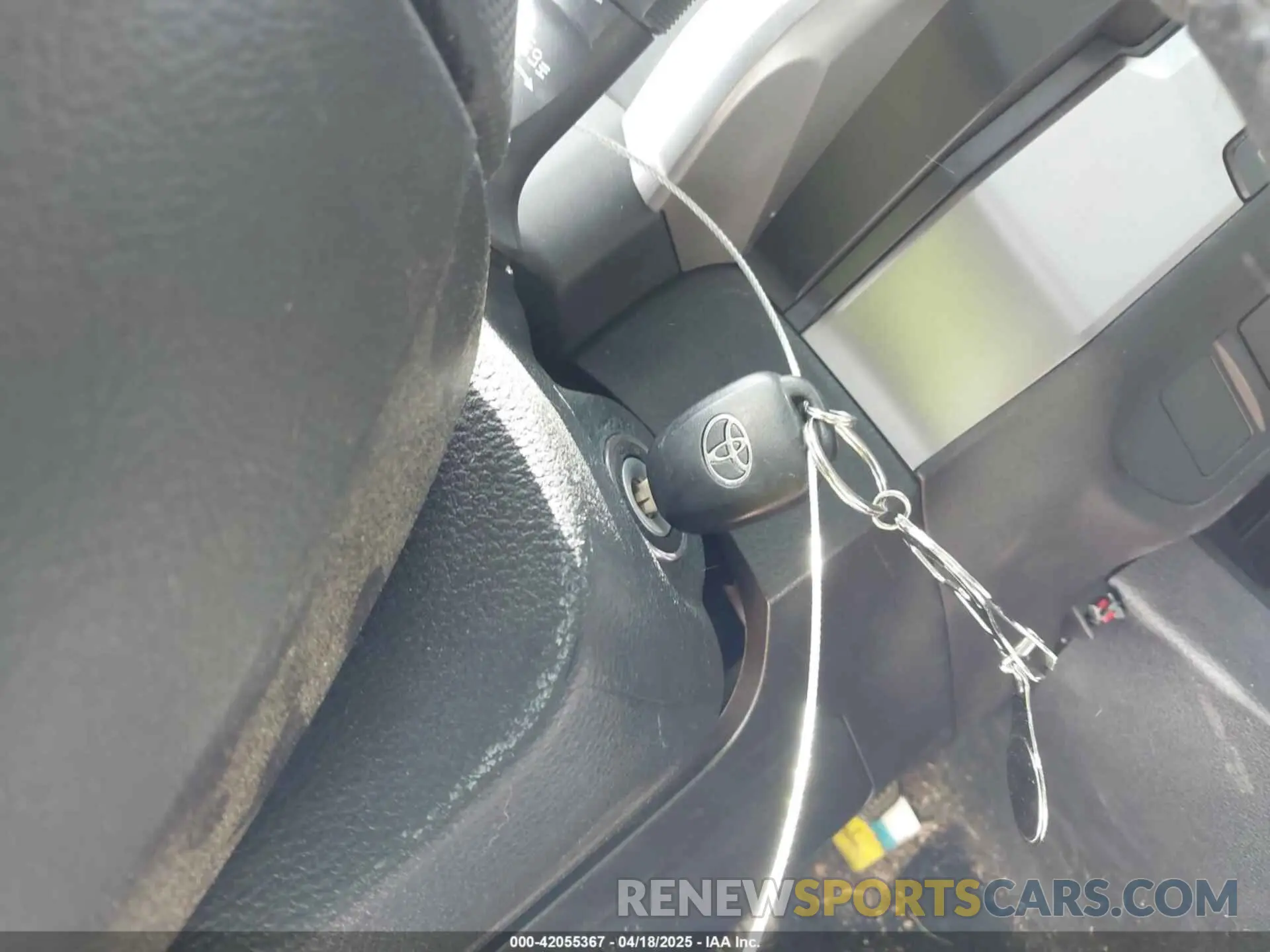 11 fotografías del automóvil dañado 3TMAZ5CN1NM194878 TOYOTA TACOMA 2022
