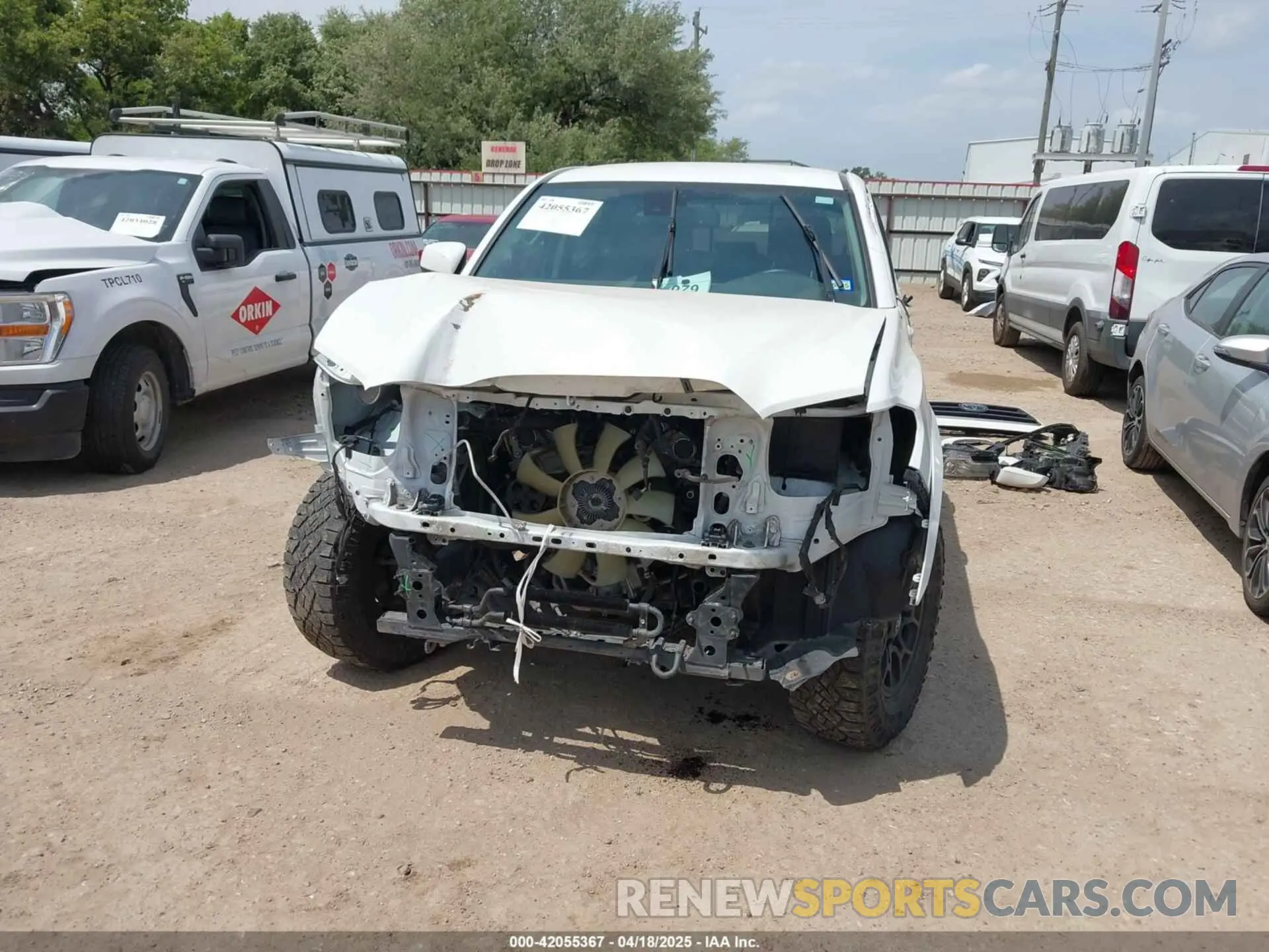 13 fotografías del automóvil dañado 3TMAZ5CN1NM194878 TOYOTA TACOMA 2022