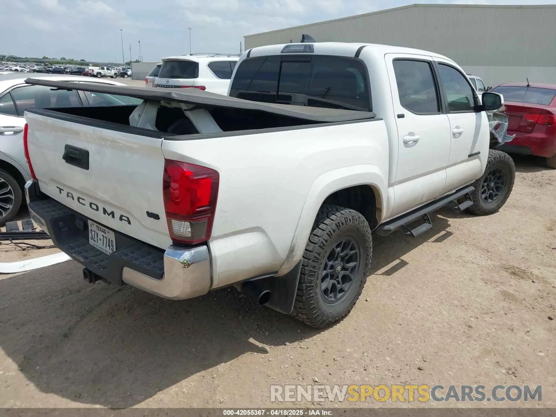 4 fotografías del automóvil dañado 3TMAZ5CN1NM194878 TOYOTA TACOMA 2022