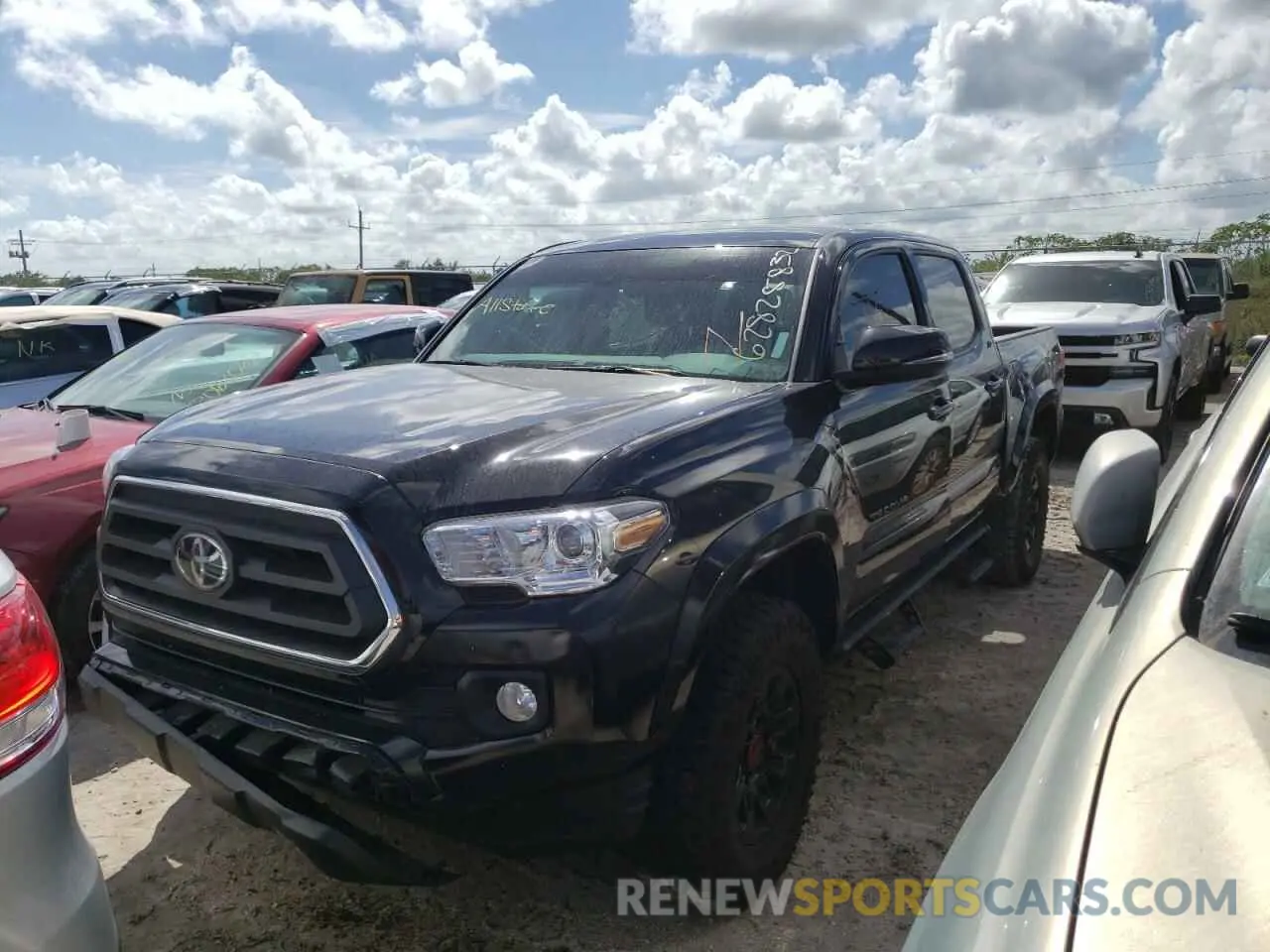 2 fotografías del automóvil dañado 3TMAZ5CN2NM176969 TOYOTA TACOMA 2022
