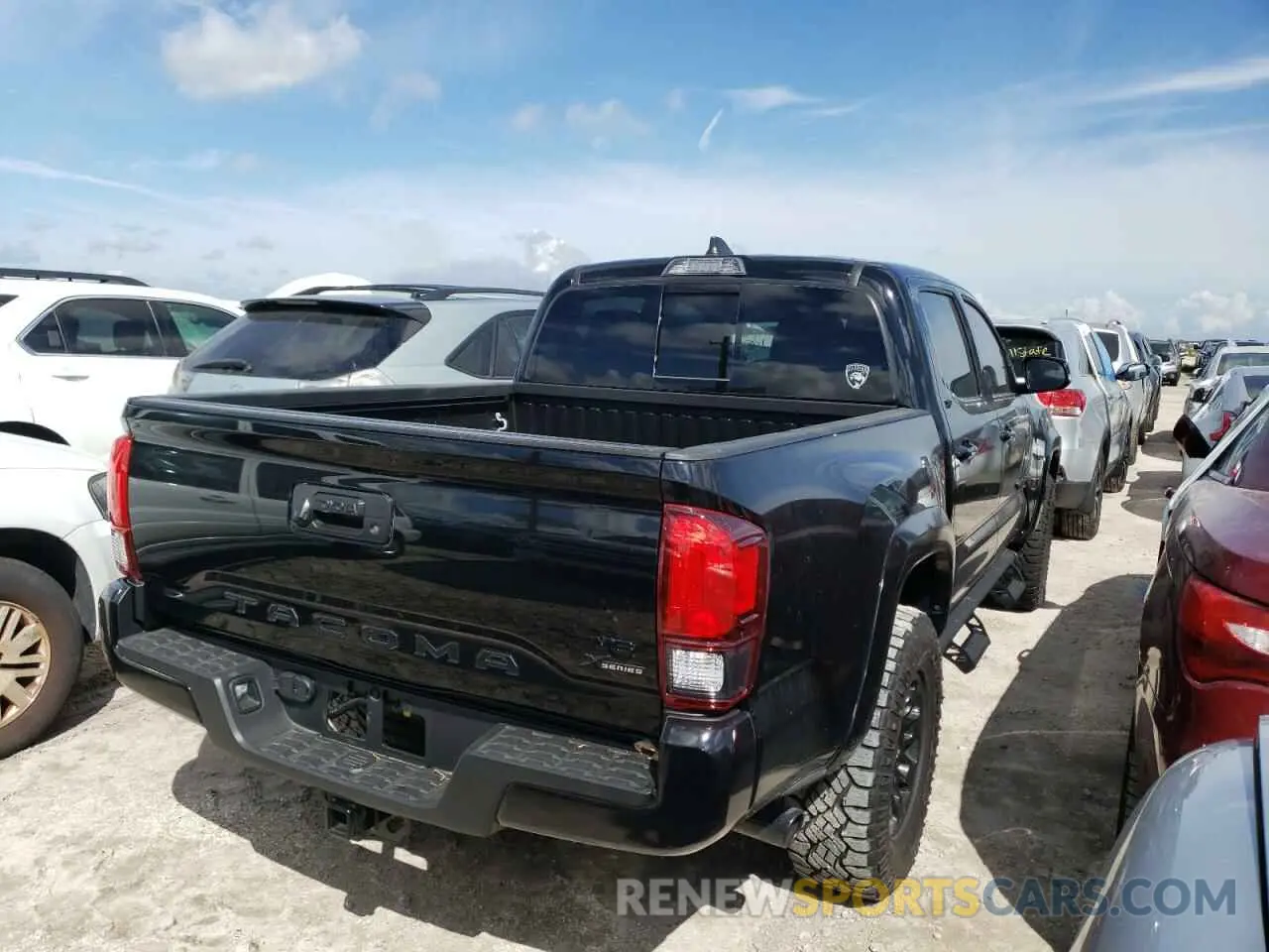 4 fotografías del automóvil dañado 3TMAZ5CN2NM176969 TOYOTA TACOMA 2022